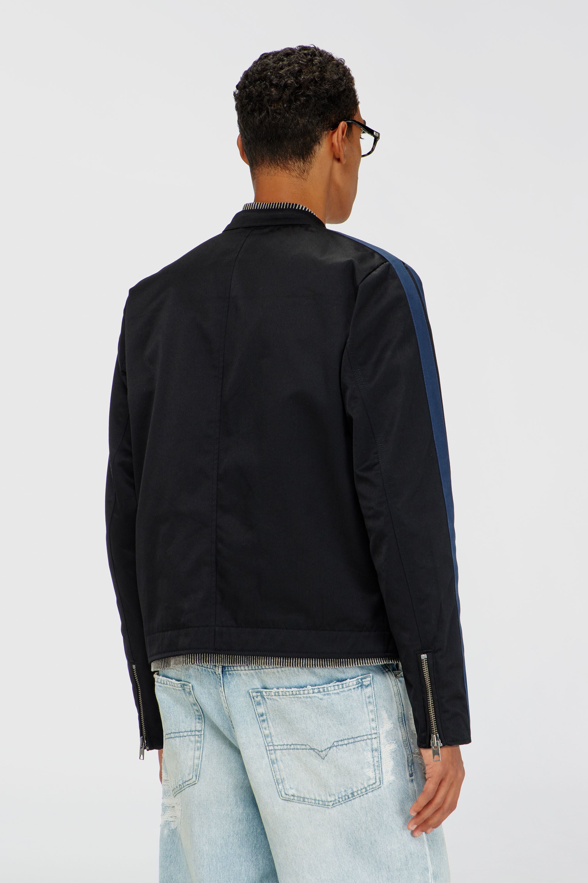 J-NAEL, Blau/Schwarz
