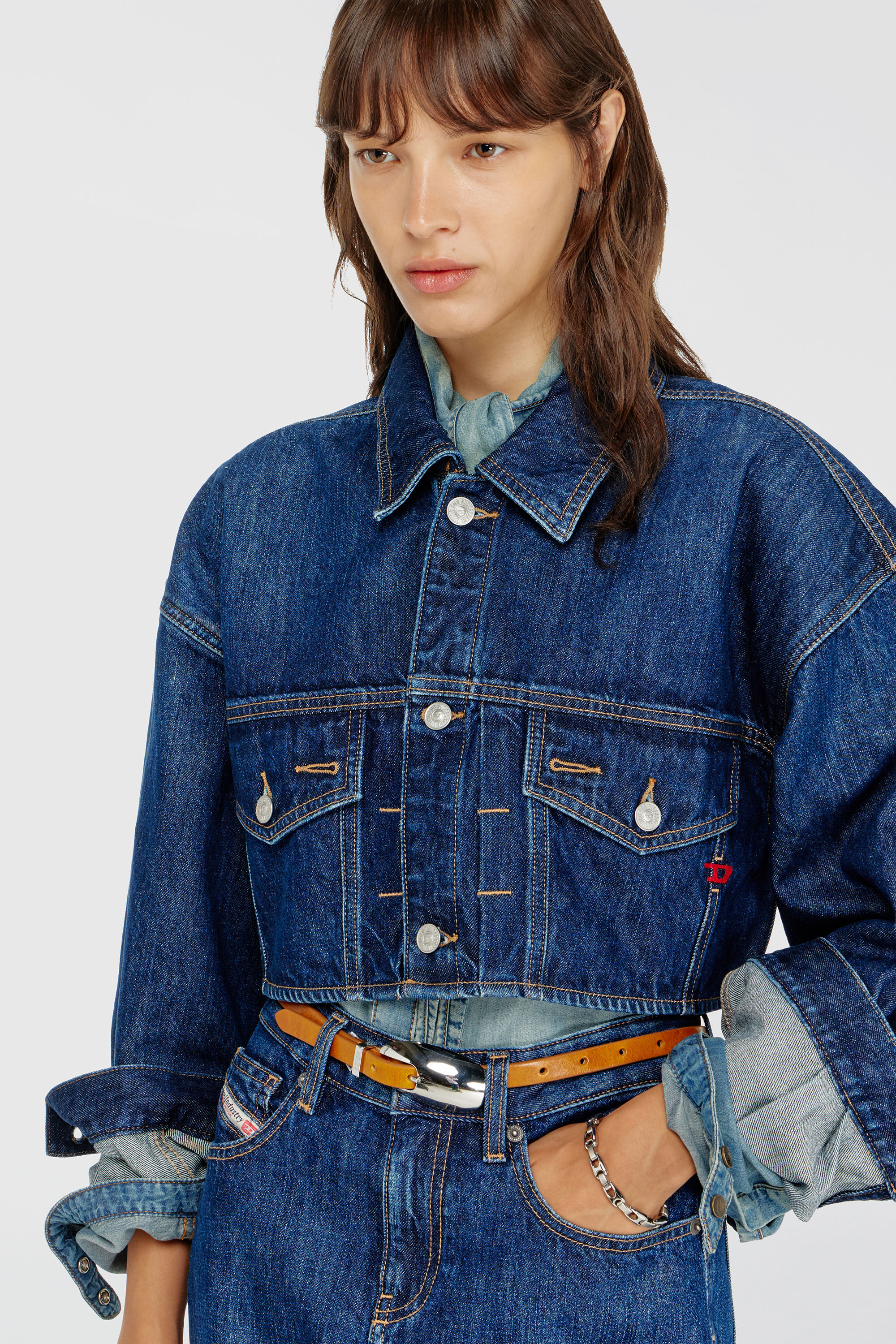 Diesel - DE-MALLEY, Damen Cropped oversized denim trucker jacket

&Uuml;bergro&szlig;e cropped Denim-Truckerjacke in Mittelblau - 5