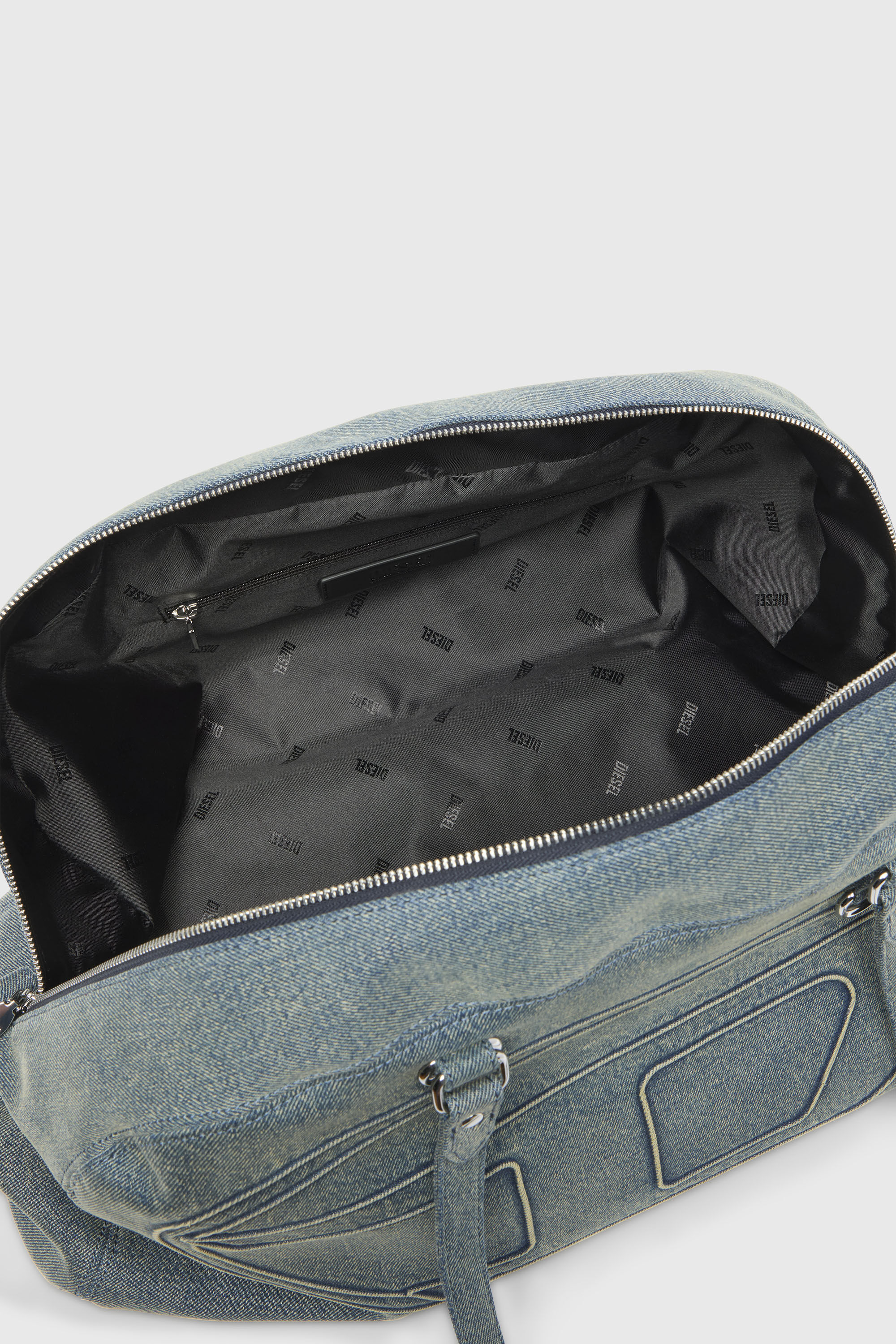 Diesel - 1DR DOME SOFT DUFFLE XL, Unisex 1DR Dome-Duffle-Tasche aus Denim mit Oval D Logo in Hellblau - 4