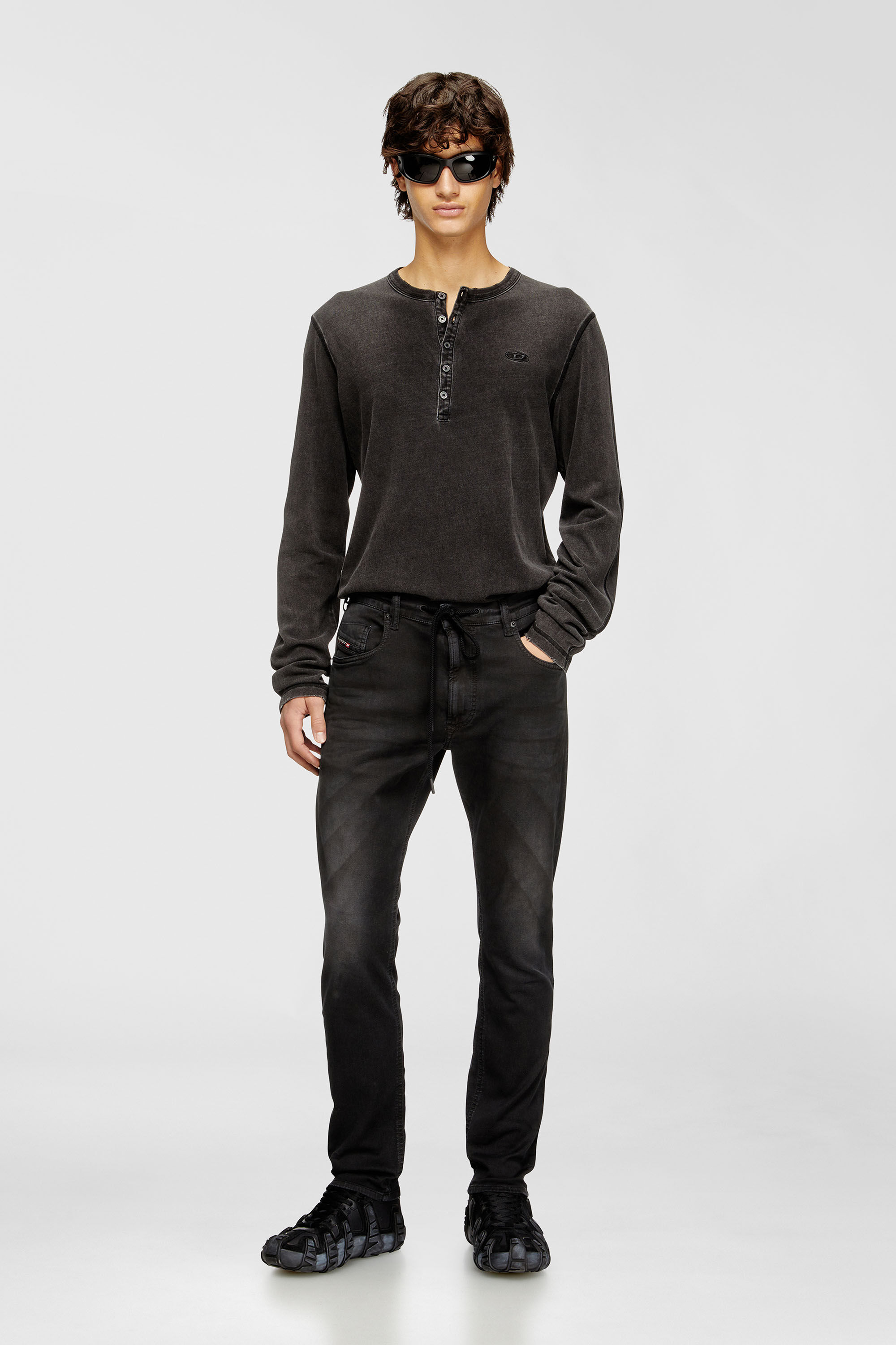 Diesel - Herren Regular 2032 D-Krooley Joggjeans&reg; 0670M, Schwarz - 1