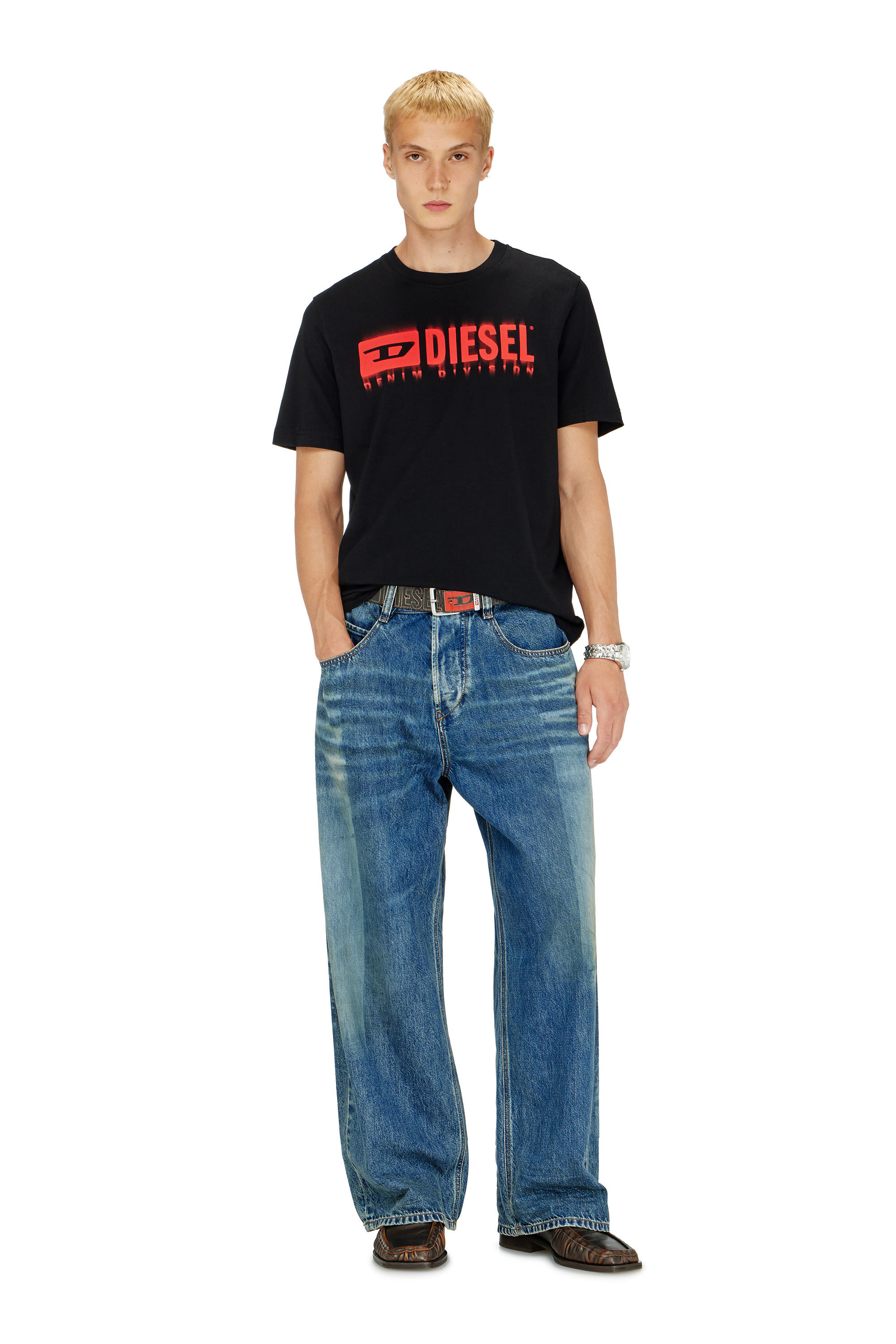 Diesel - T-ADJUST-Q7, Herren T-Shirt mit verschwommenem Diesel-Logo in Schwarz - 1