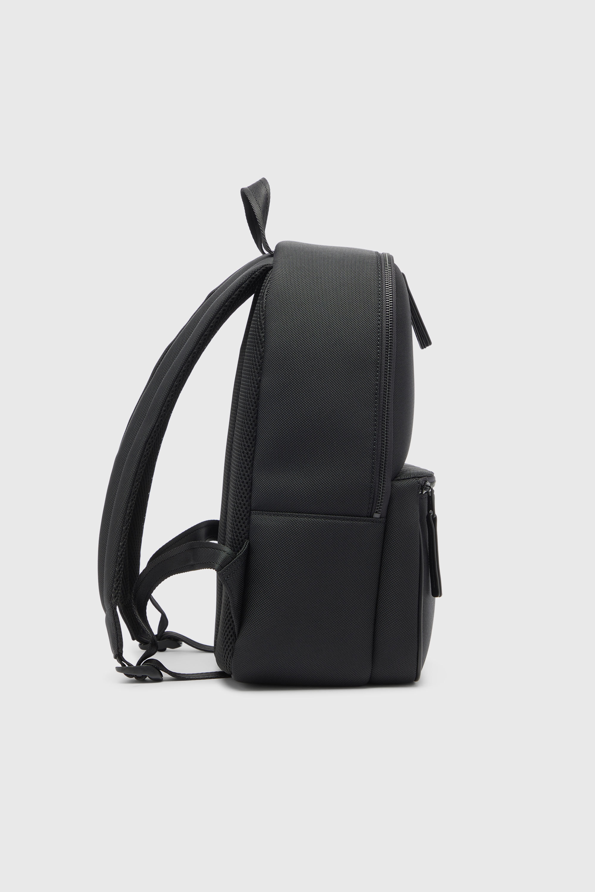 Diesel - HOLI-D BACKPACK M, Unisex Holi-D - Rucksack aus Nylon mit Oval D Logo in Schwarz - 3