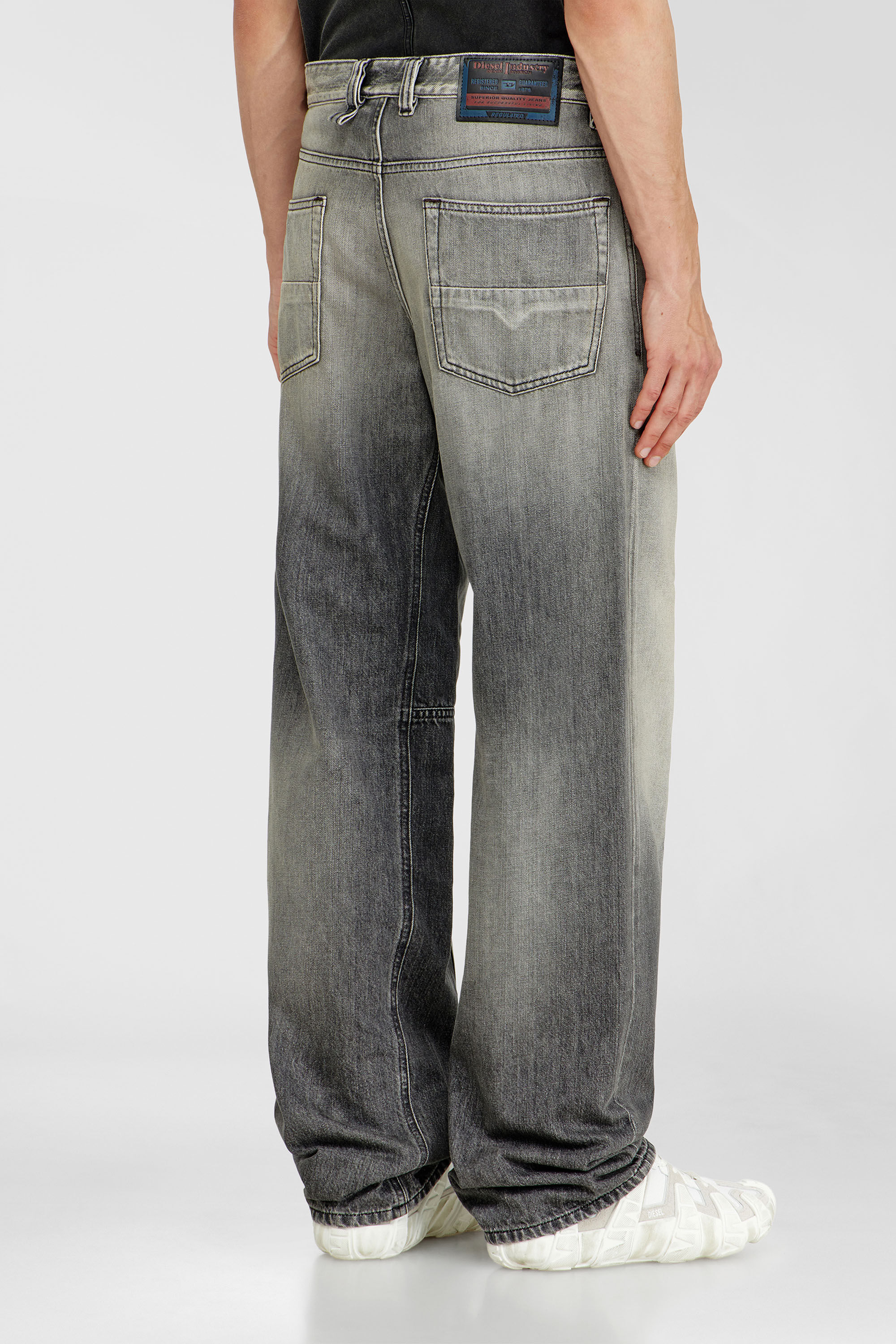 Diesel - Herren Relaxed Jeans 2001 D-Macro 09P56, Grau - 5