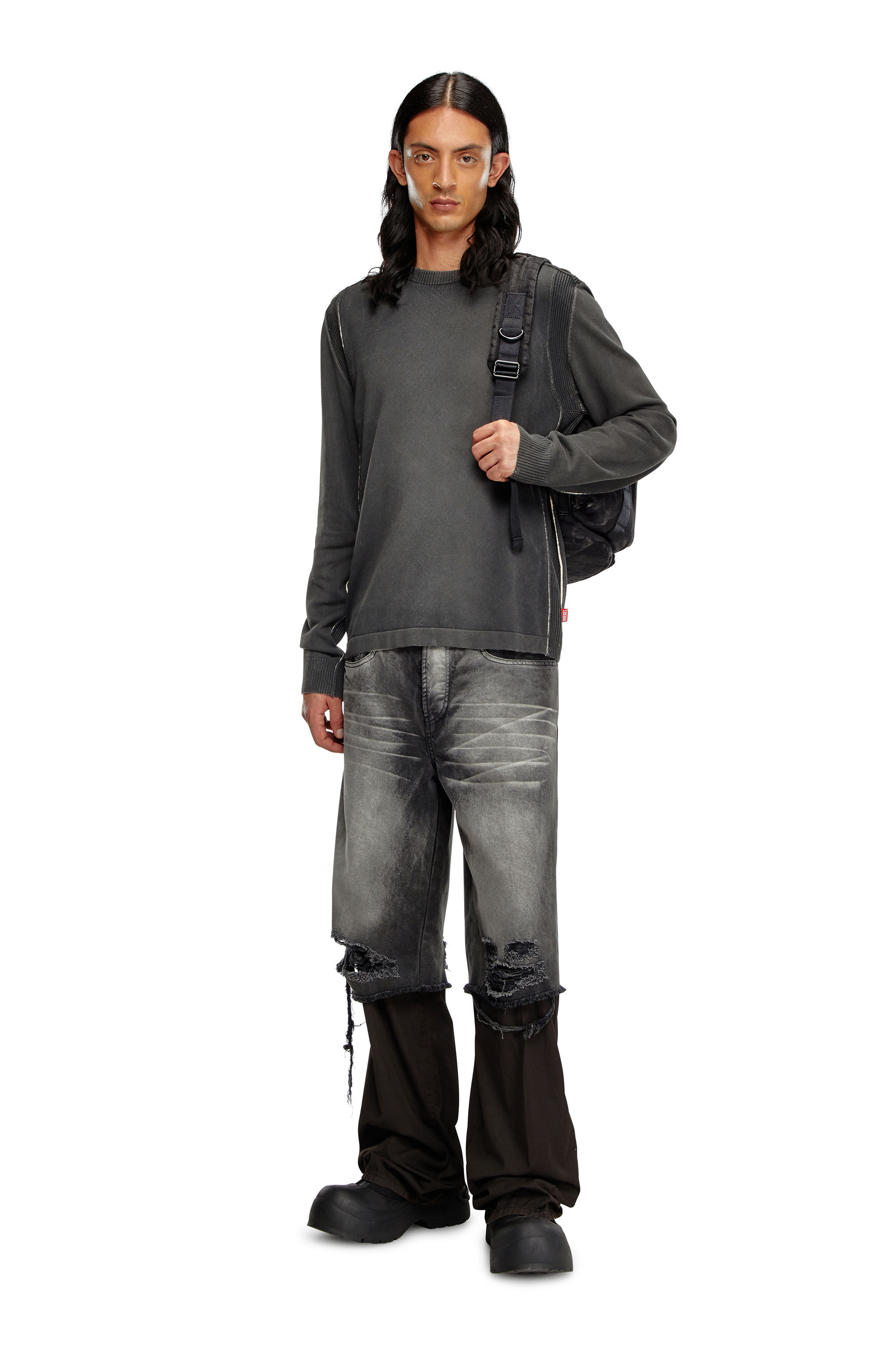Grey jeans black jumper best sale
