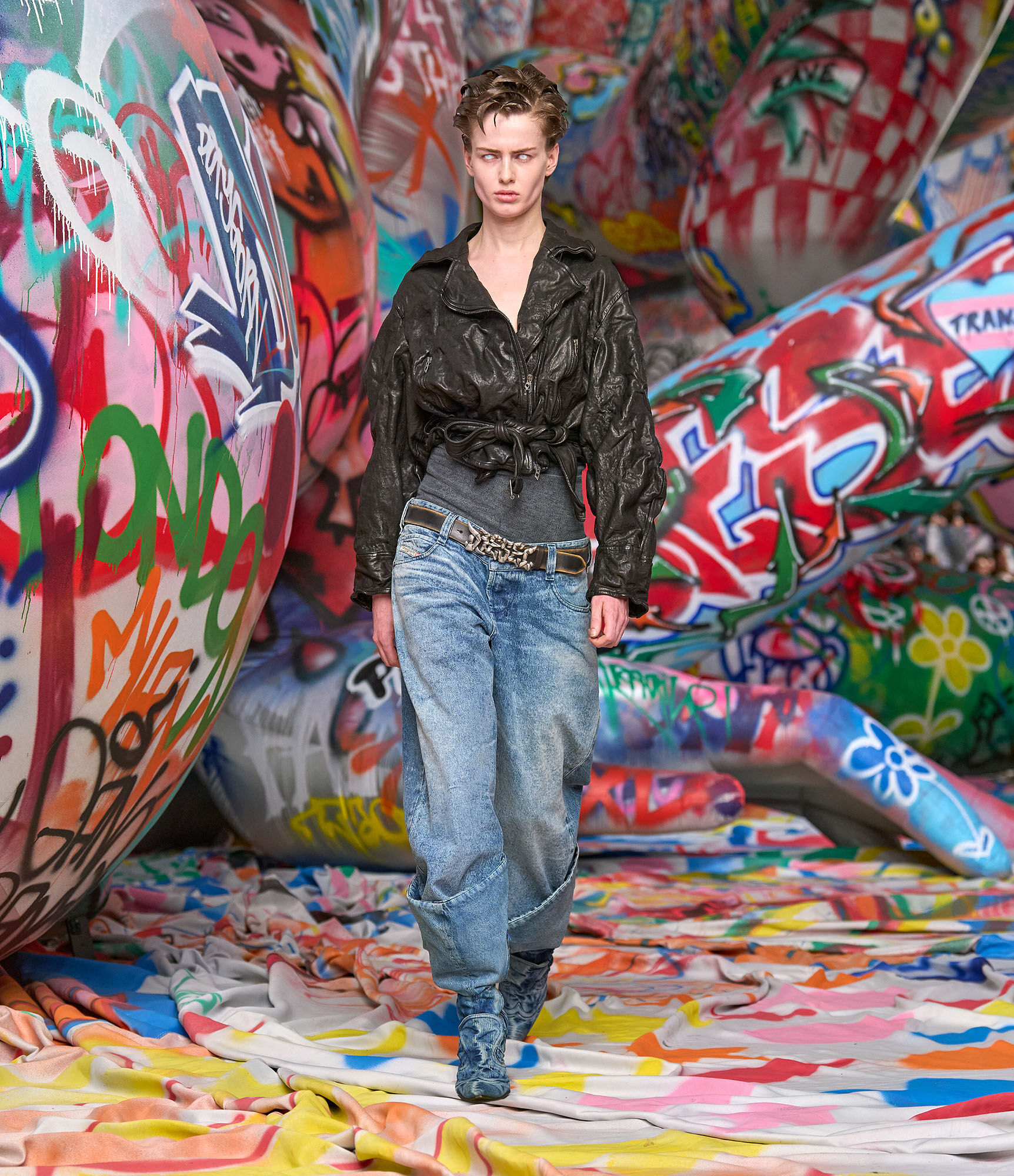 Diesel - L-OYS, Damen Jacke mit Gürtel aus thermischem Leder in Schwarz - 6