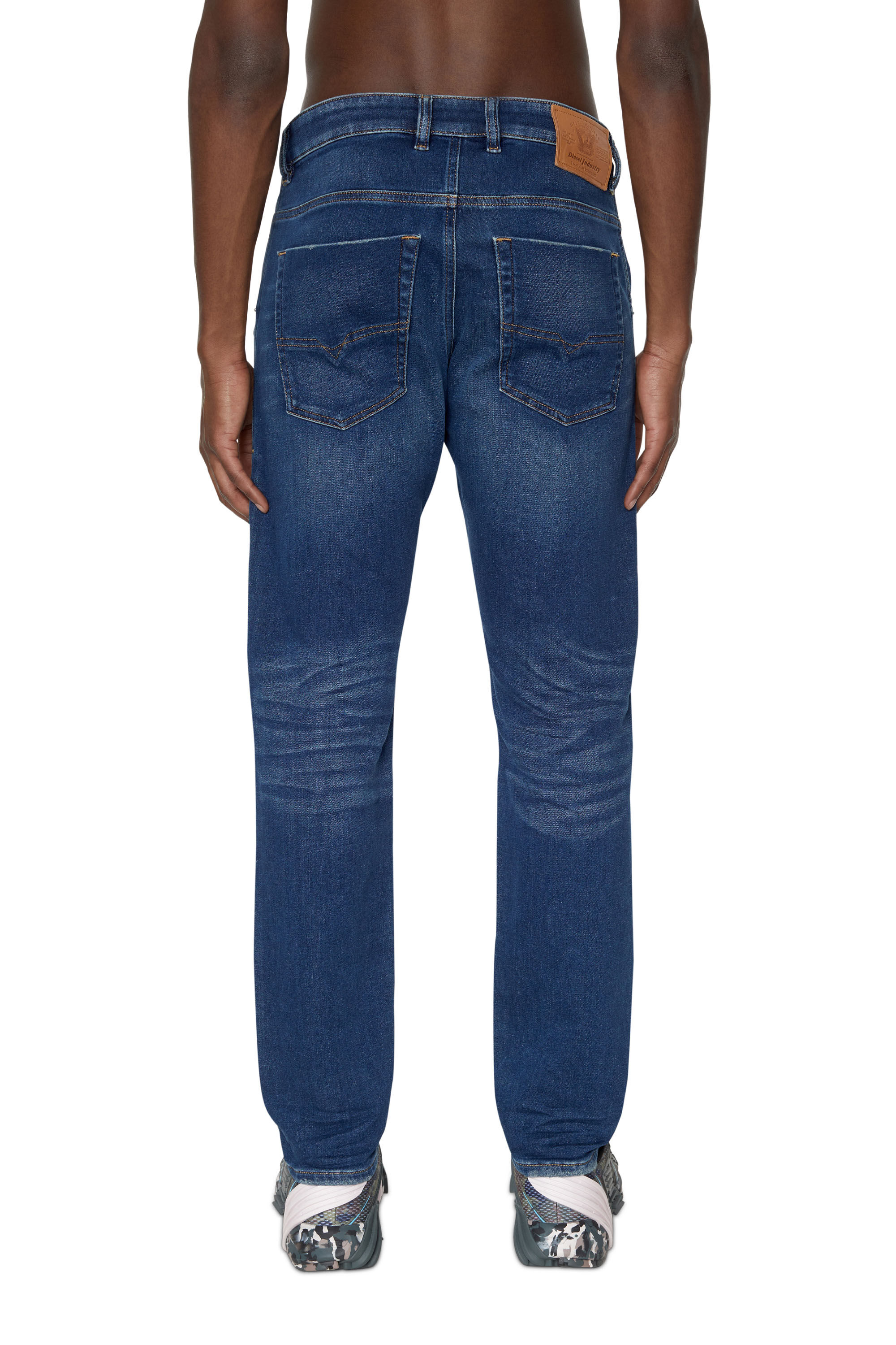 Diesel - Tapered 2030 D-Krooley Joggjeans® 068AZ, Mittelblau - Image 4