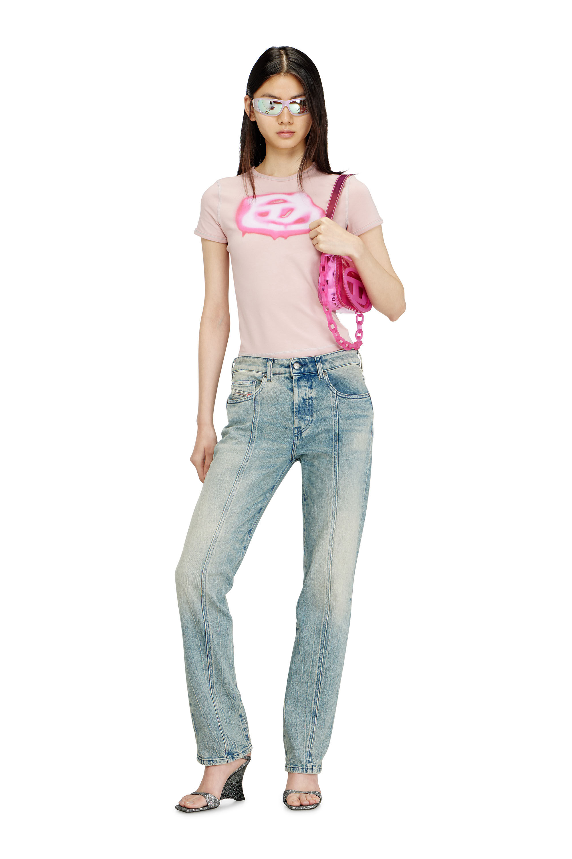Diesel - T-UNCUTIES-LONG-S3, Damen Schmales T-Shirt mit Logo im Graffiti-Stil in Rosa - 1