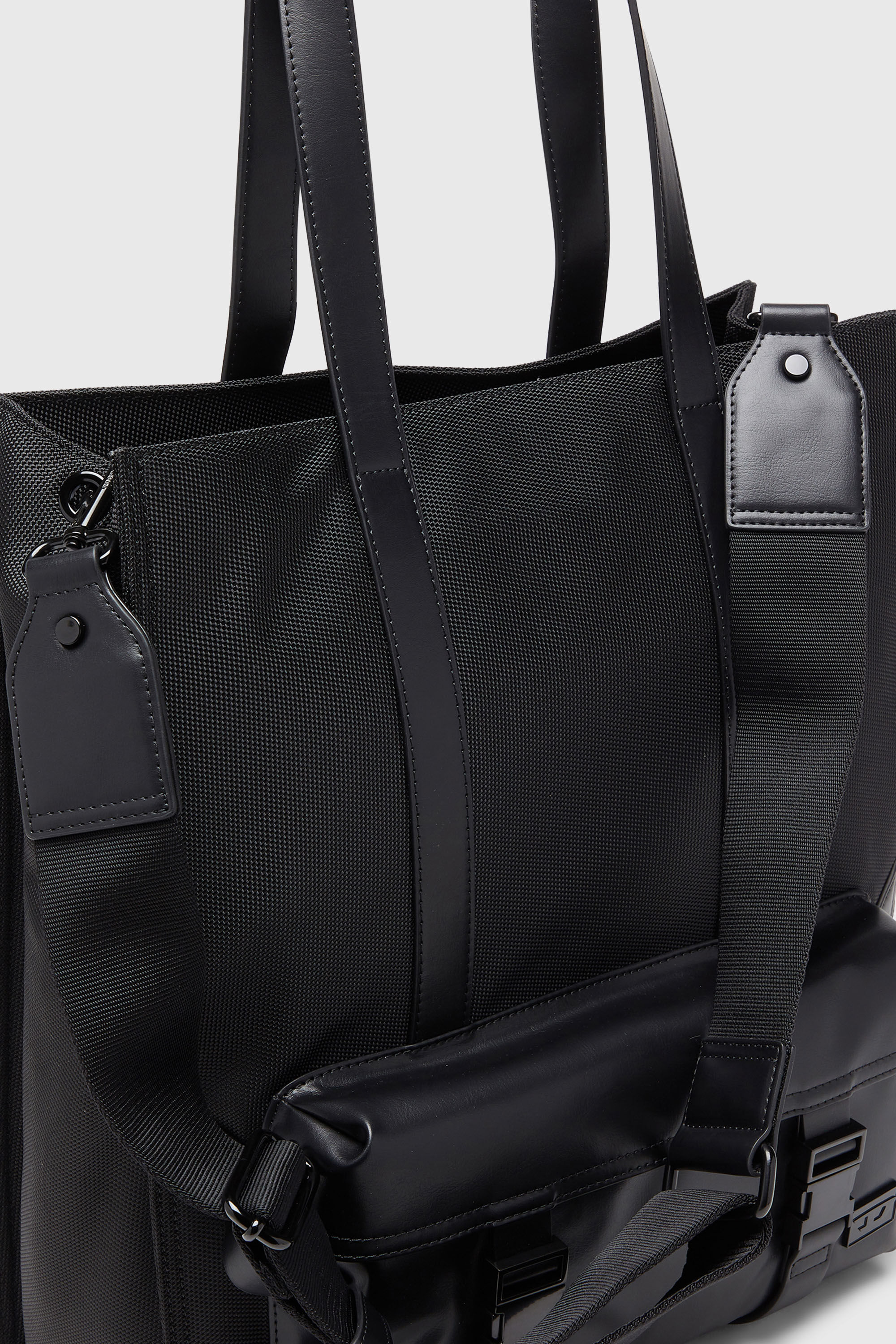 Diesel - MULTI-PKTS TOTE X, Unisex Multi-Pkts - Einkaufstasche mit Klappentasche und zip in Schwarz - 5