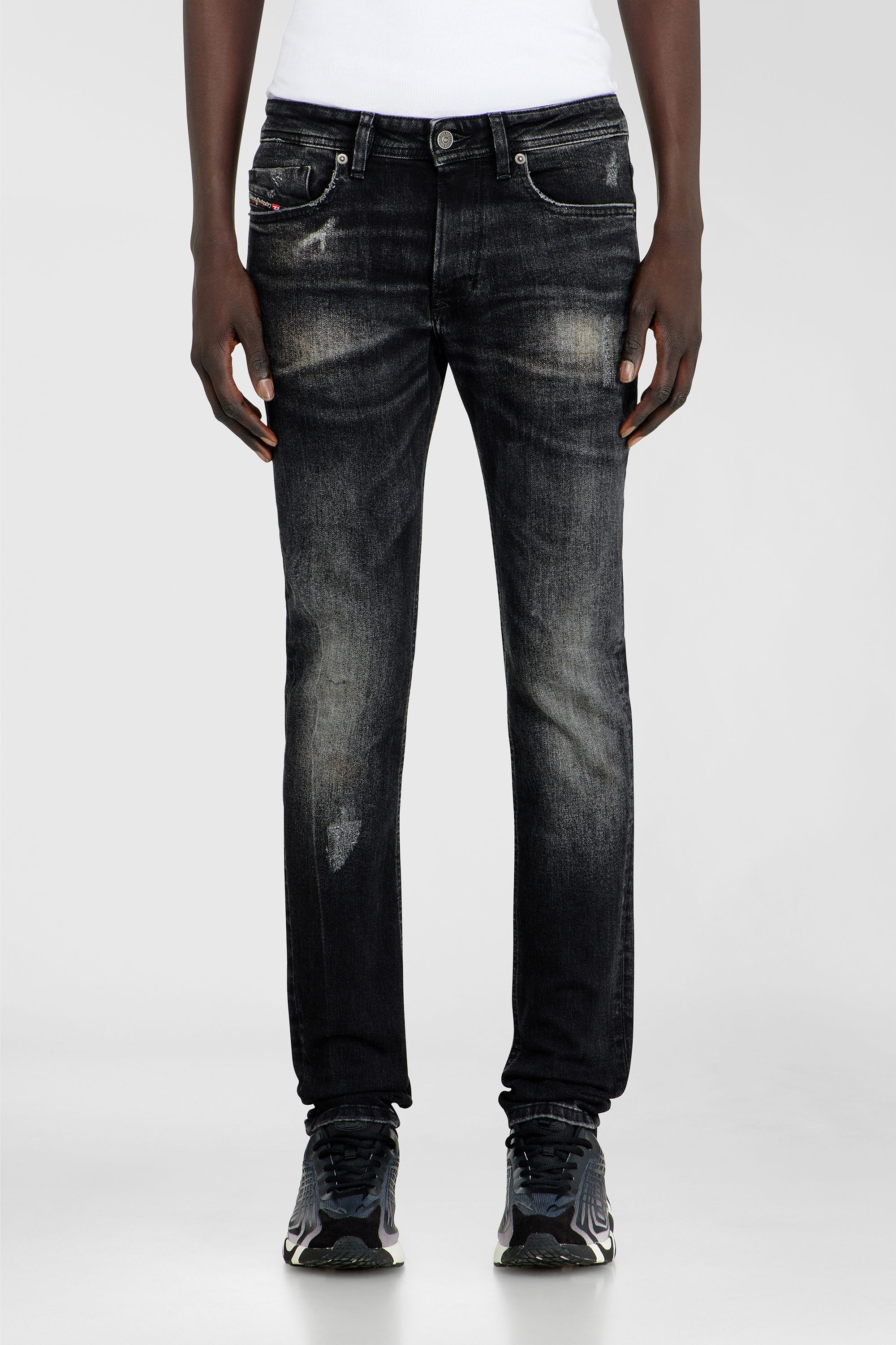 Diesel - Herren Skinny Jeans 1979 Sleenker 0DBDP, Schwarz/Dunkelgrau - 4