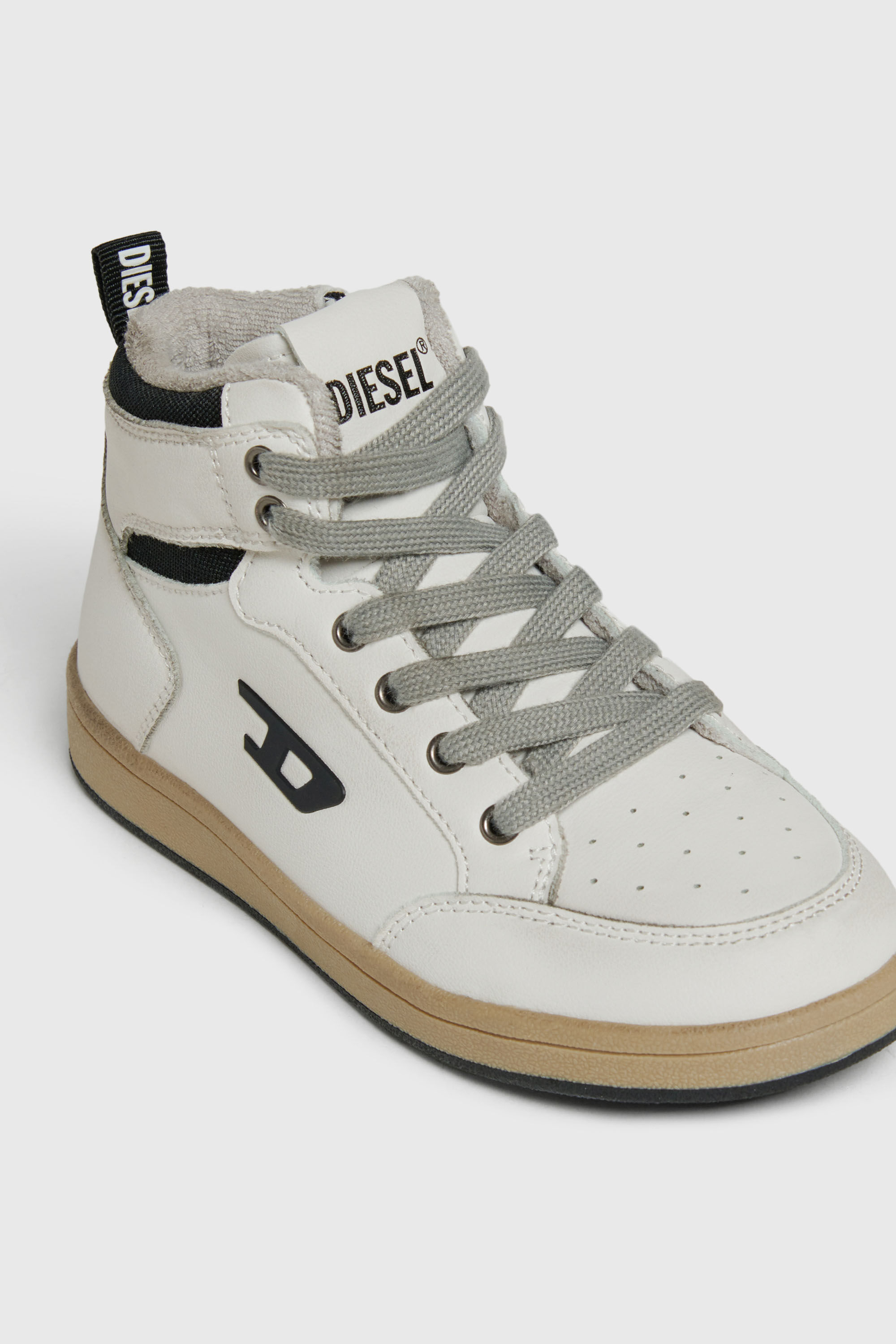 Diesel - S-KIRJY-MID, Unisex S-Kirjy - High-Top-Sneaker mit perforiertem D Logo in Wei&szlig; - 4