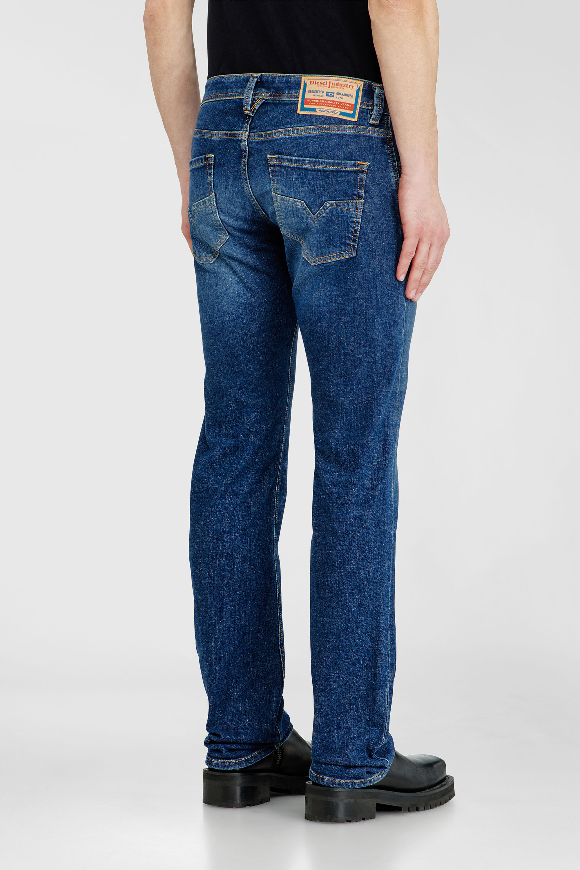 Diesel - Herren Regular Jeans 1985 Larkee 09J47, Dunkelblau - 5