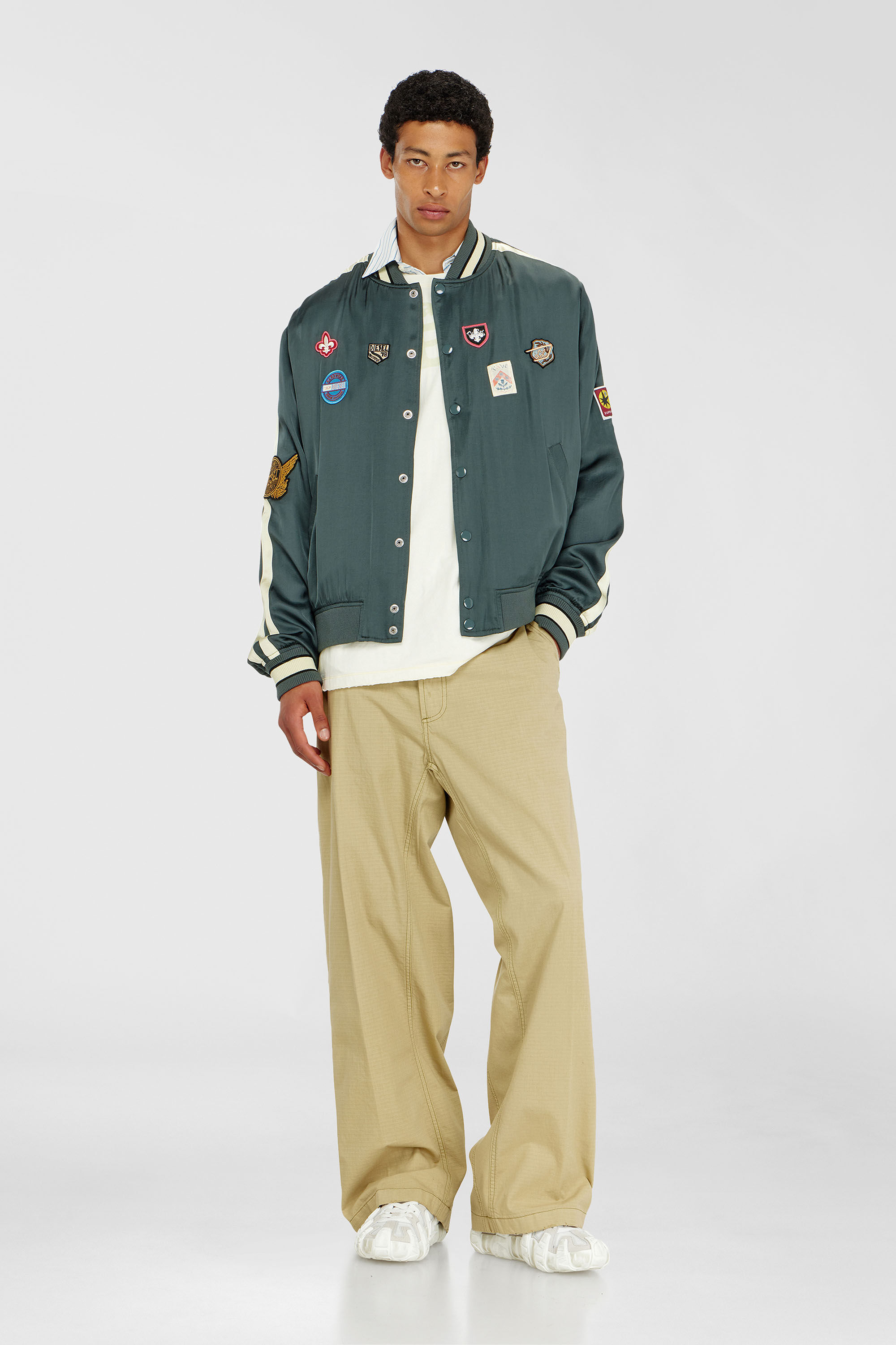Diesel - J-ANNU, Herren Satin-bomberjacke mit patches in Dunkelgr&uuml;n - 1