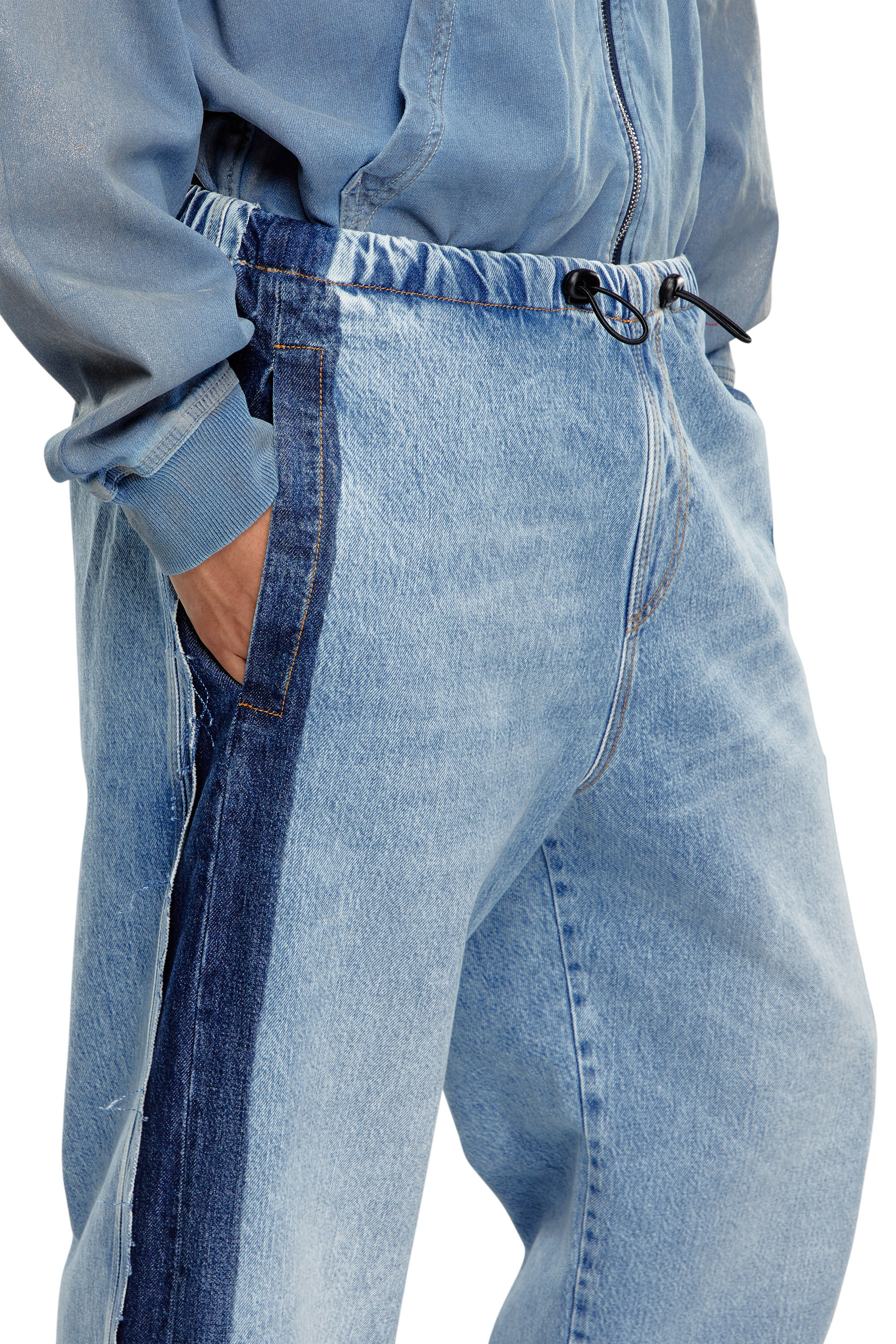 Diesel - Straight Jeans D-Martial 0GHAC, Hellblau - Image 5