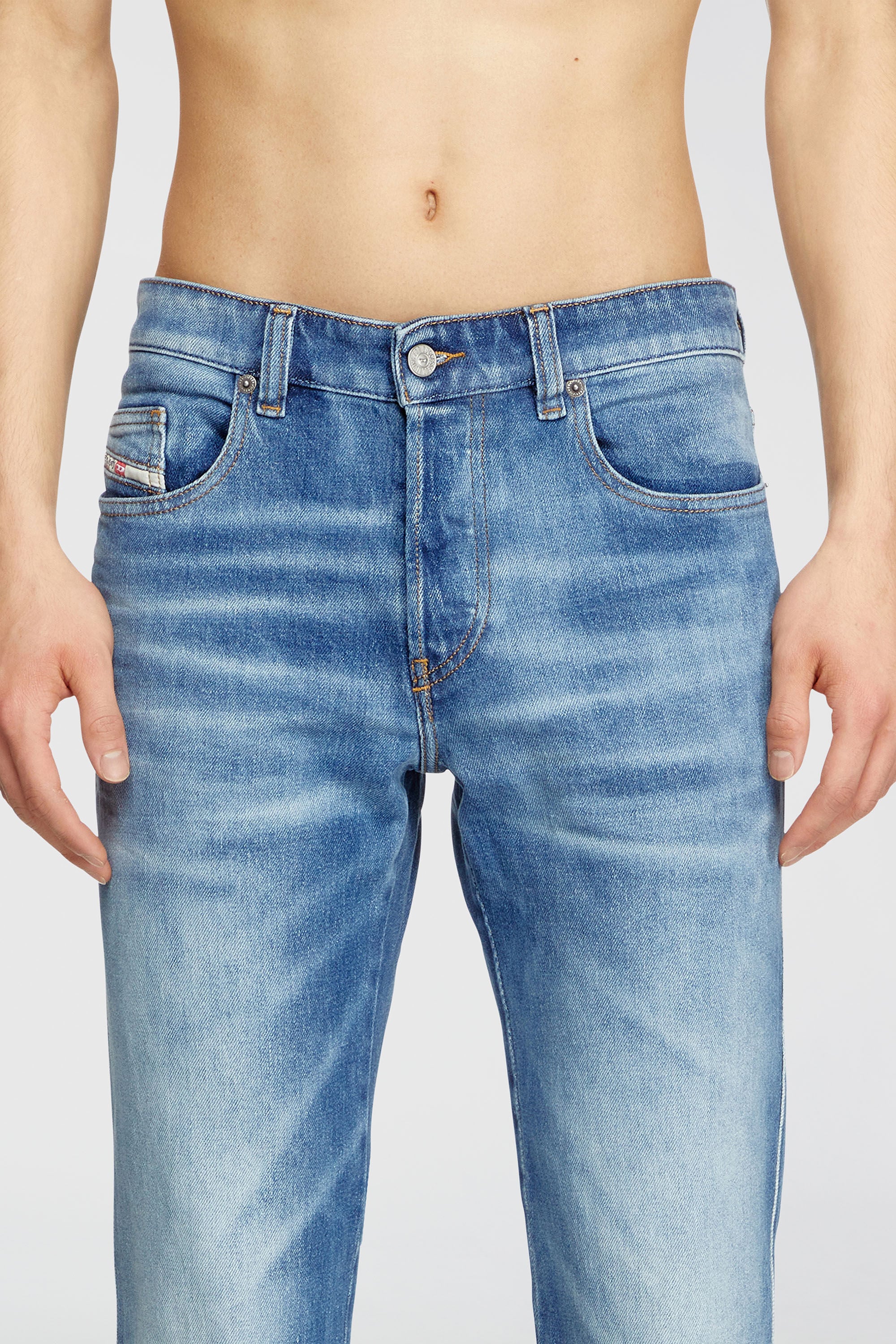 Diesel - Herren Bootcut Jeans 1998 D-Buck 09L19, Mittelblau - 5