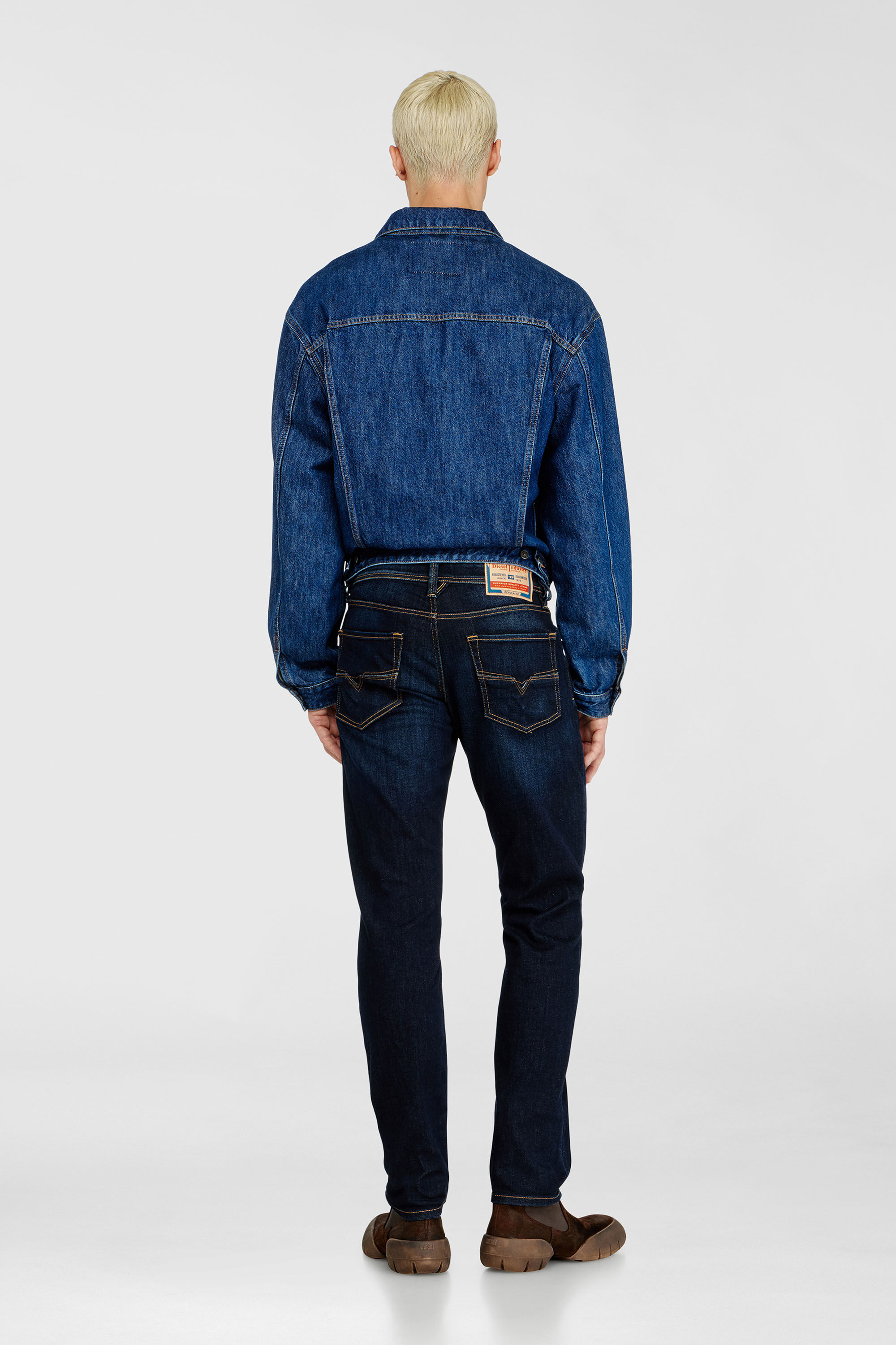 Diesel - Herren Regular Jeans 1986 Larkee-Beex 09Q15, Dunkelblau - 3