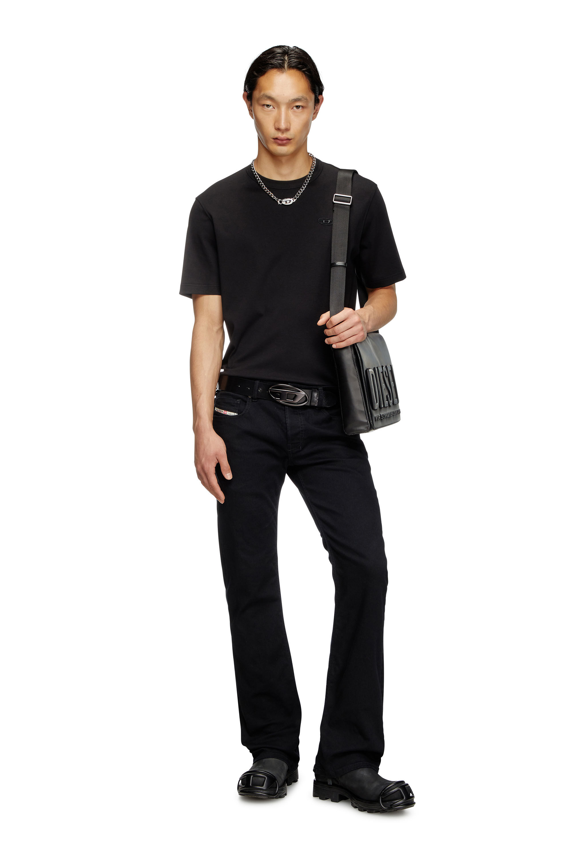 Diesel - T-ADJUST-SLITS-R17, Herren T-Shirt mit farblich abgestimmter Logo-Stickerei in Schwarz - 1