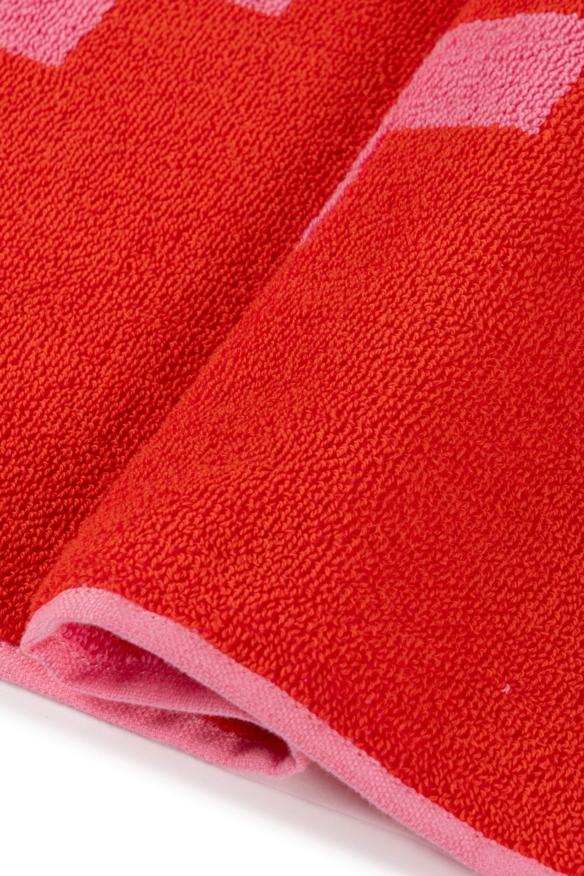 Diesel - 1018133  PIXEL TOYS 1 PINK/RED TOWEL, Unisex Frotteehandtuch 100x180 cm in Rot - 6