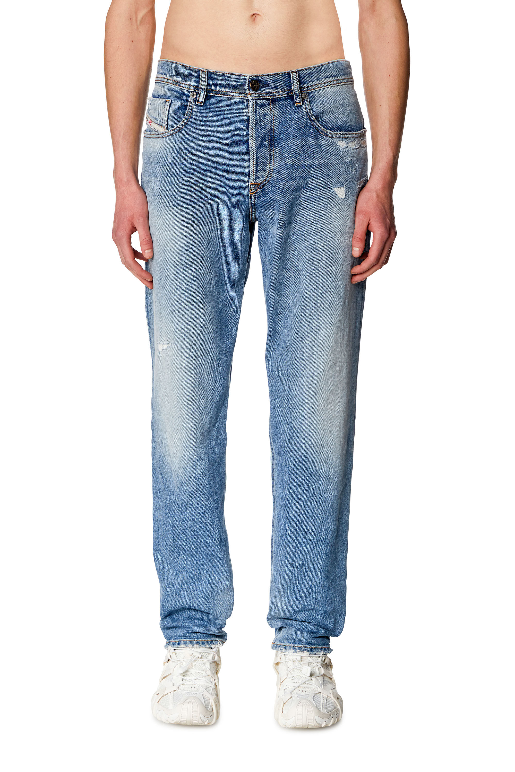 Diesel - Tapered Jeans 2023 D-Finitive 09H46, Hellblau - Image 3