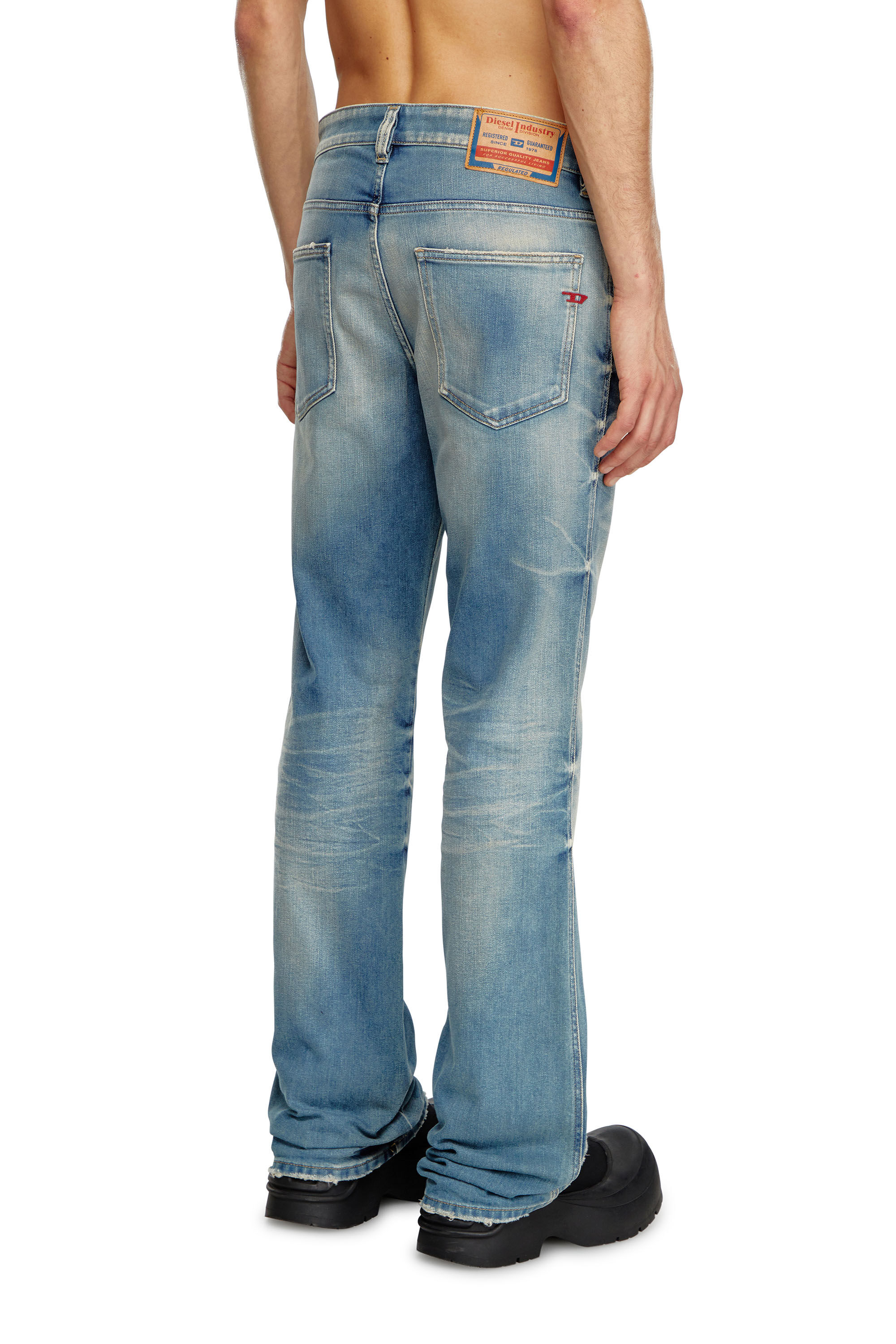 Diesel - Herren Bootcut Jeans 1998 D-Buck 09J62, Mittelblau - Image 4