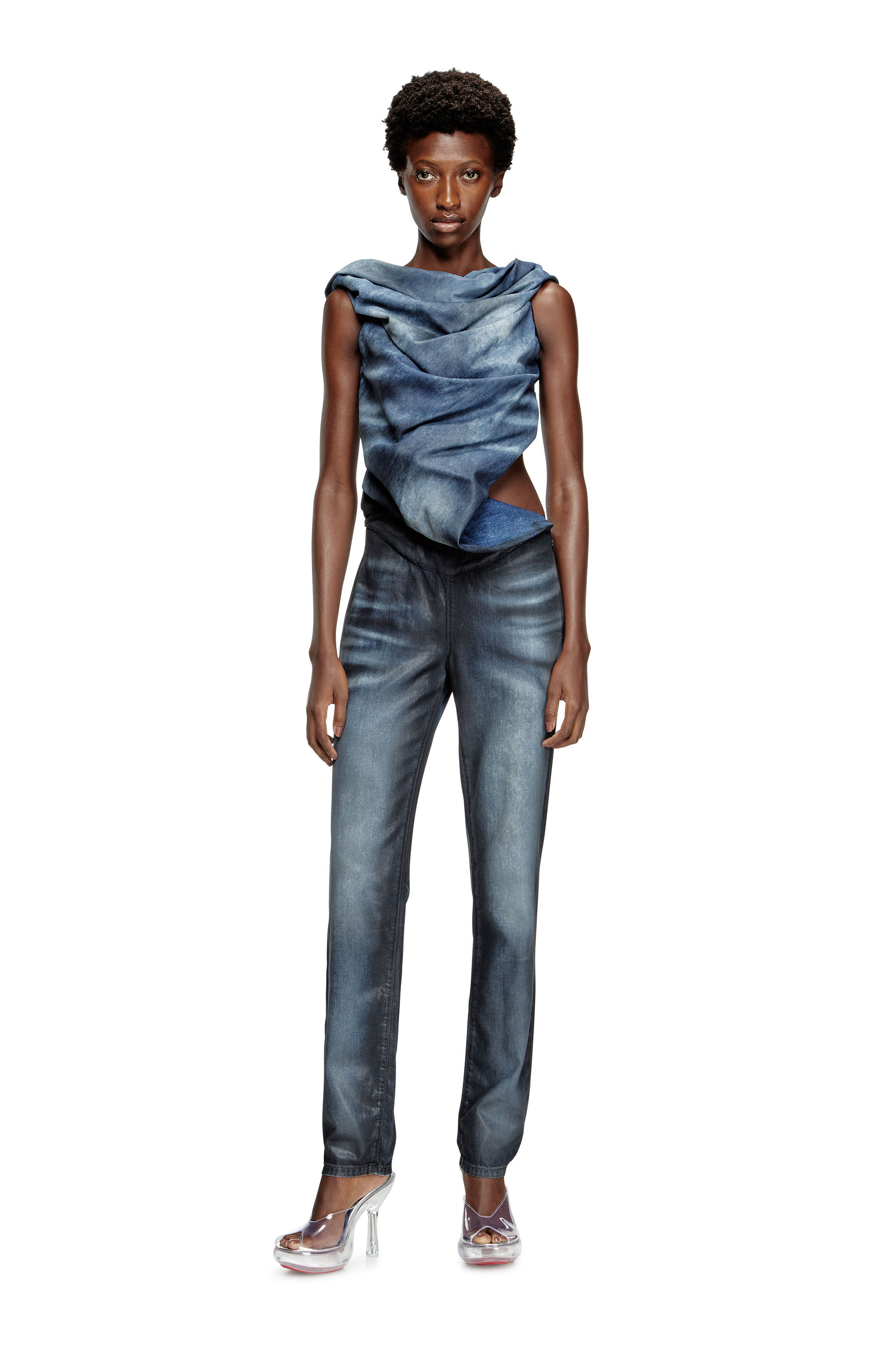 Diesel - DE-CLODIA-FSG, Damen Jumpsuit aus glänzend beschichtetem Tencel-Denim in Dunkelblau - 3