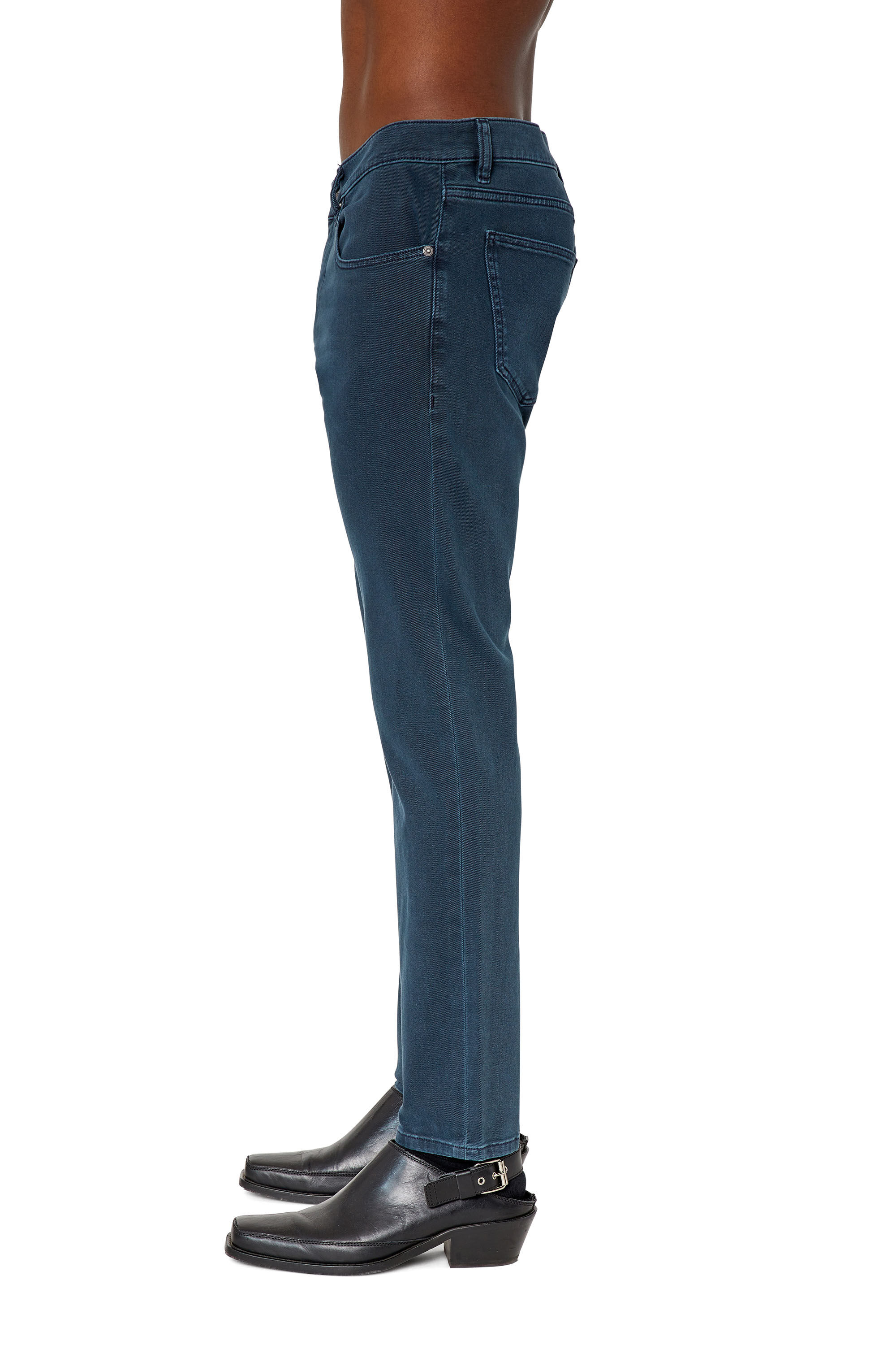 Diesel - 2019 D-Strukt 0QWTY Slim Jeans, Mittelblau - Image 5