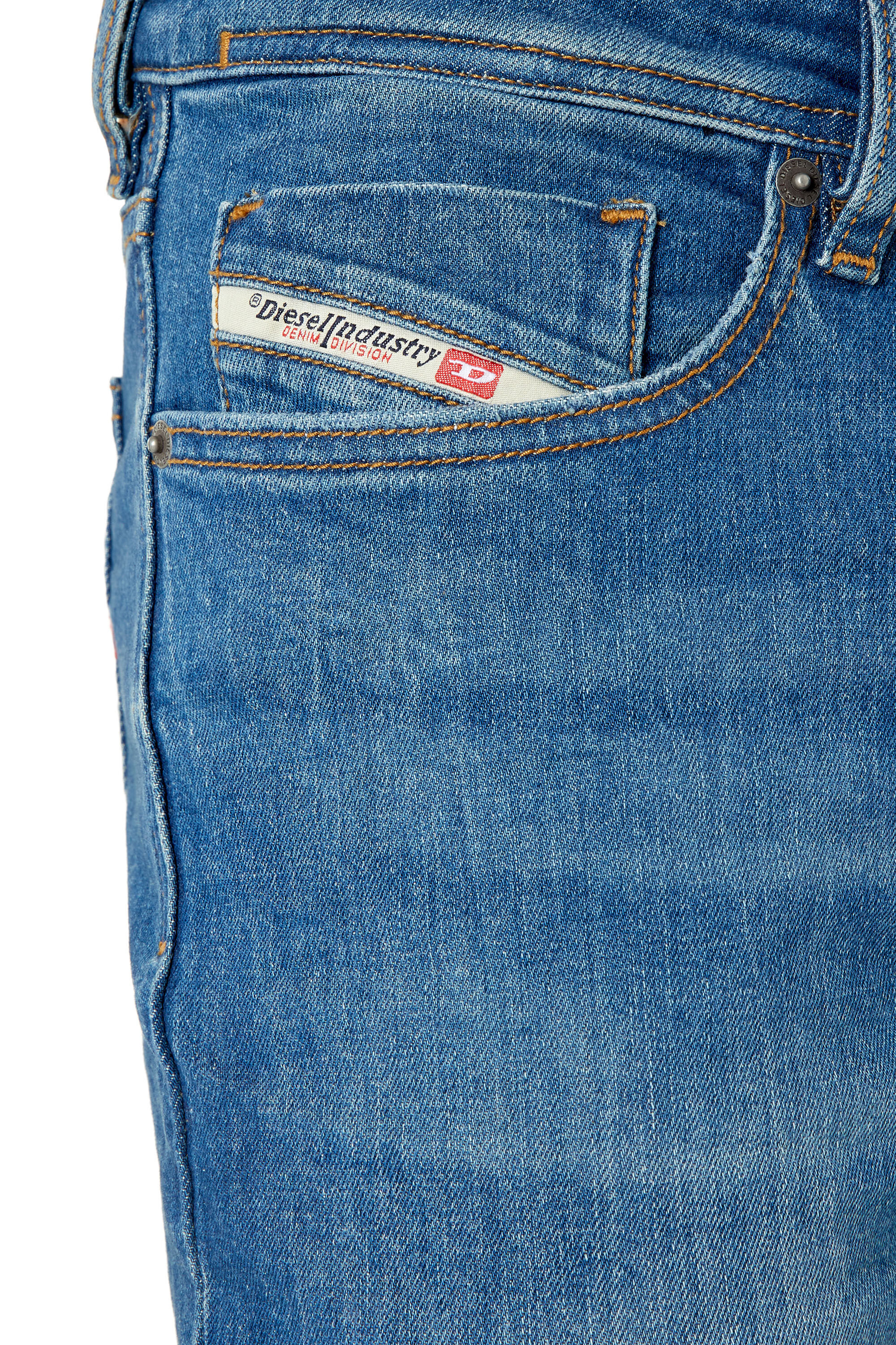 Diesel - 1979 Sleenker E09PK Skinny Jeans, Mittelblau - Image 5
