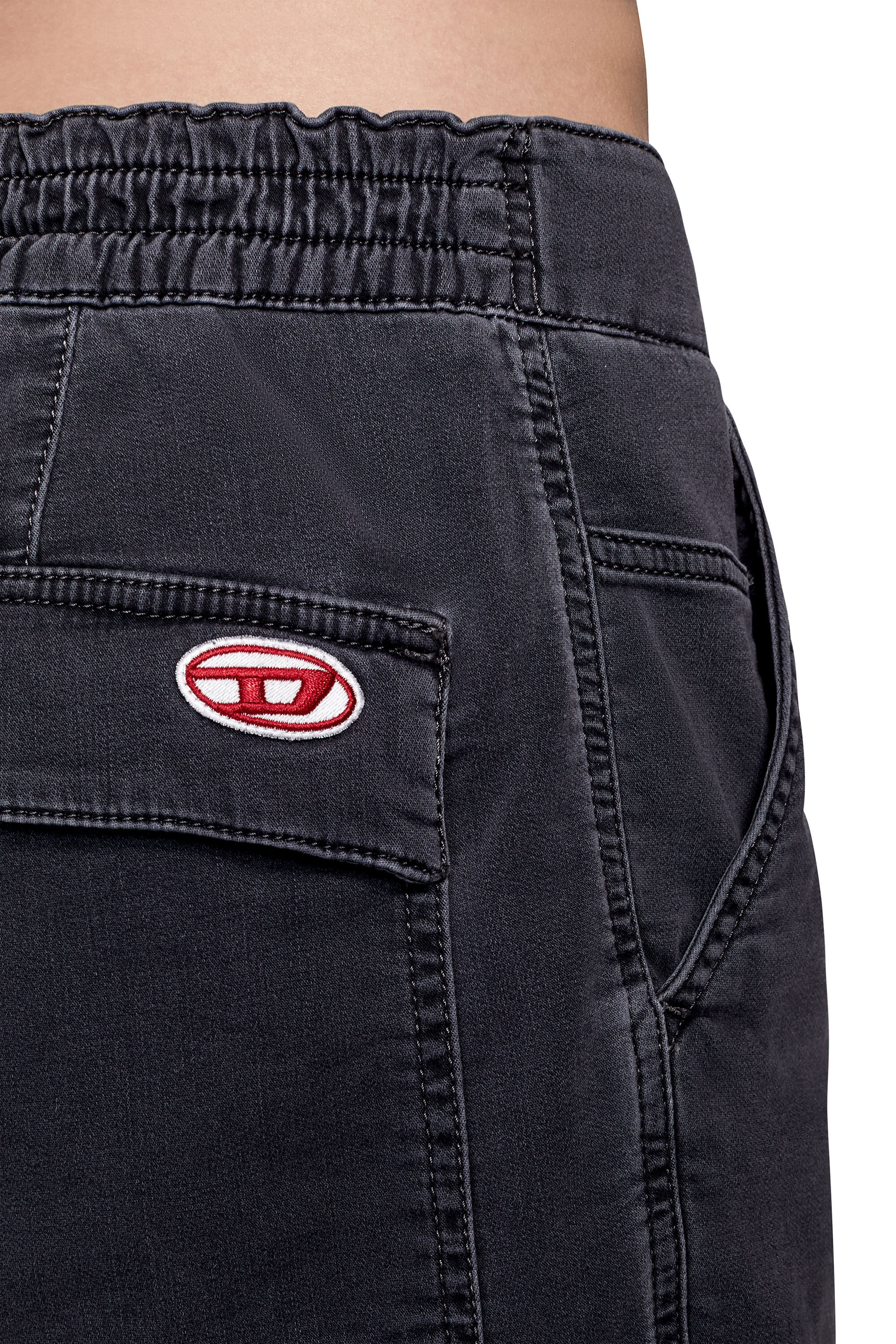 Diesel - D-KROOLEY JOGGJEANS CARGO SHORTS, Herren Cargoshorts aus JoggJeans® in Schwarz/Dunkelgrau - 6