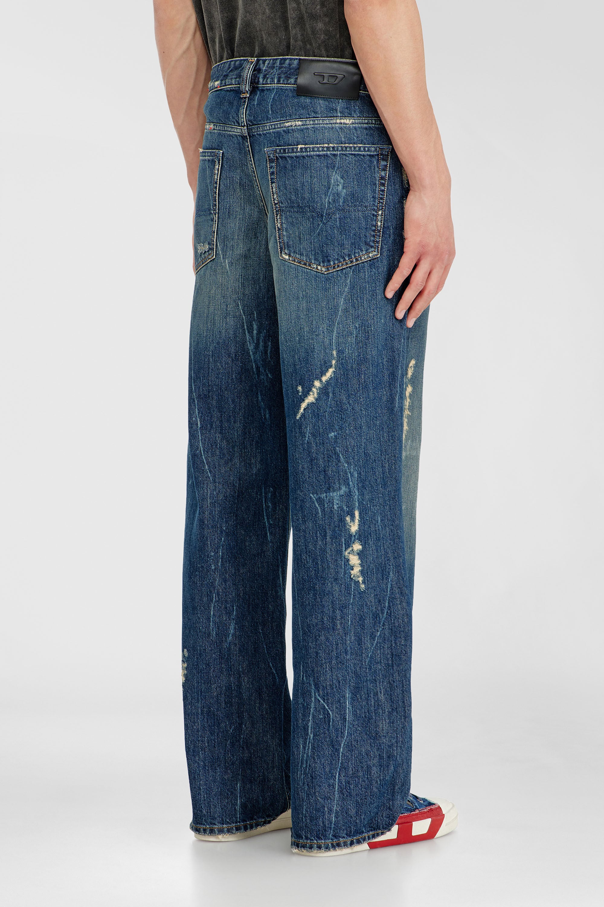 Diesel - Herren Relaxed Jeans 2001 D-Macro 09Q28, Mittelblau - 5