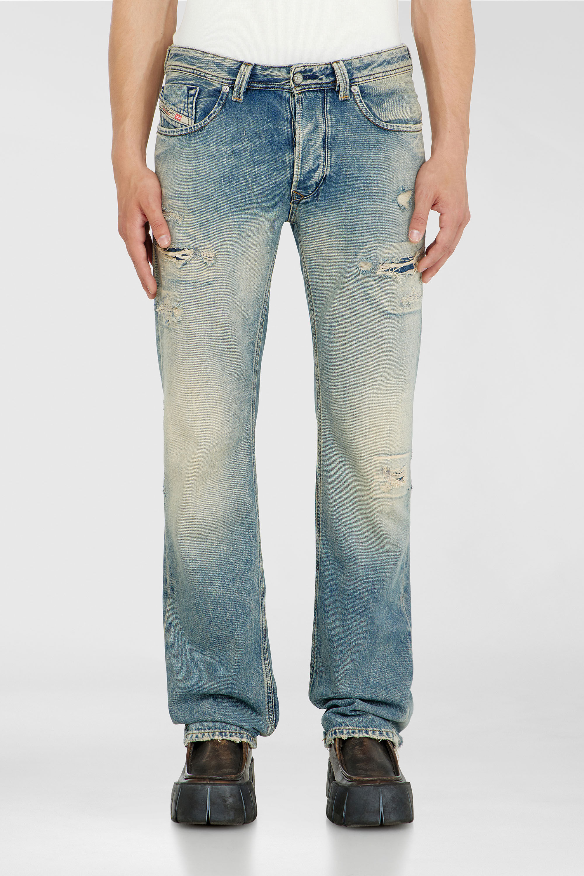 Diesel - Herren Regular Jeans 1985 Larkee 09P62, Mittelblau - 4