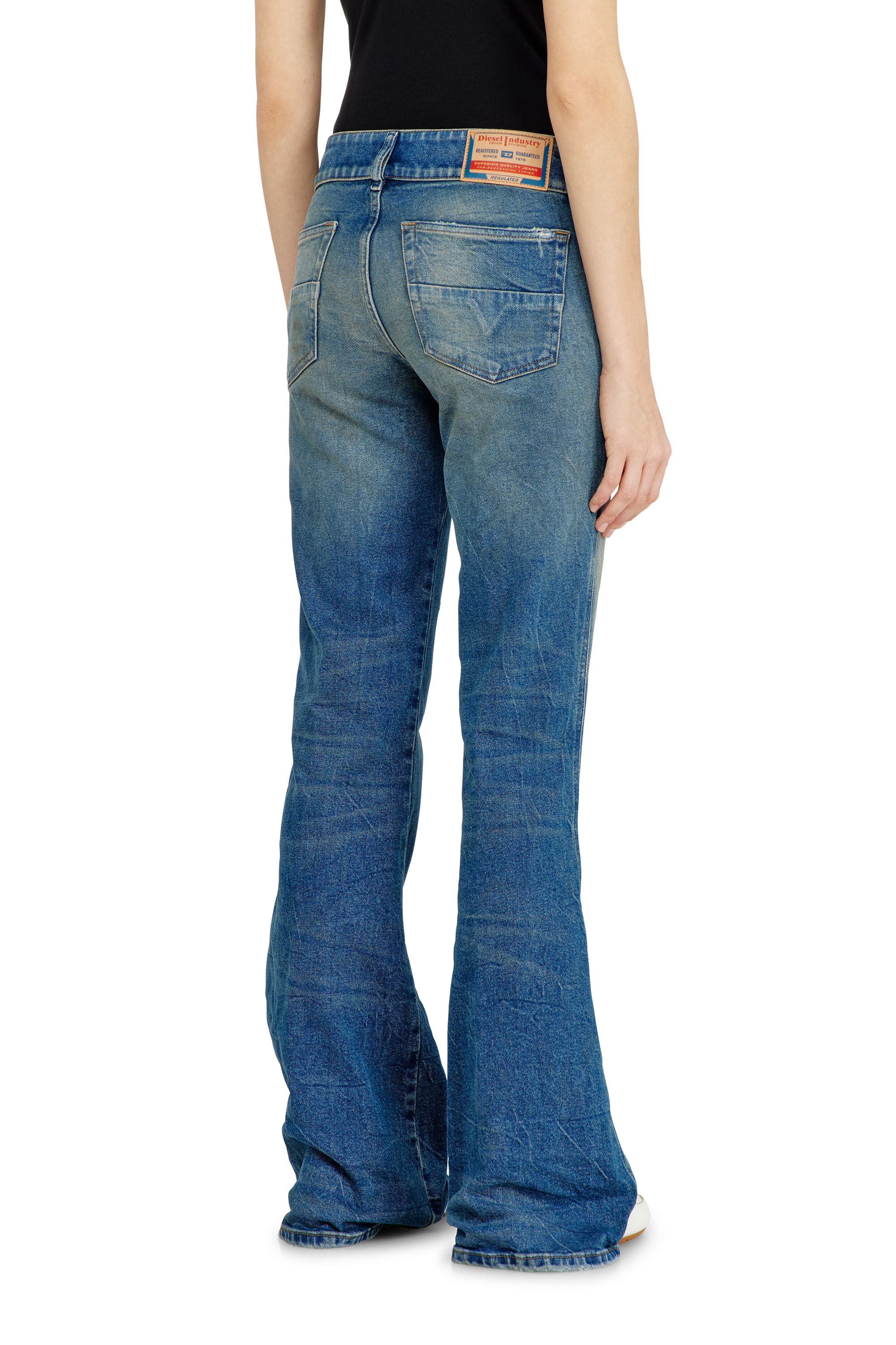 Diesel - Damen Bootcut Jeans D-Hush 09N40, Mittelblau - 5