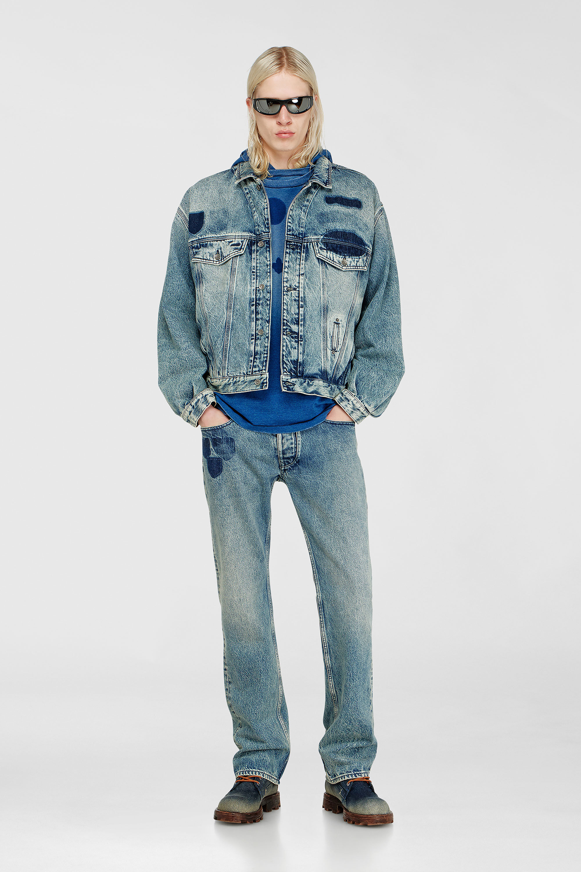 Diesel - T-NOX, Herren T-shirt mit patches mit schatteneffekt in Mittelblau - 1