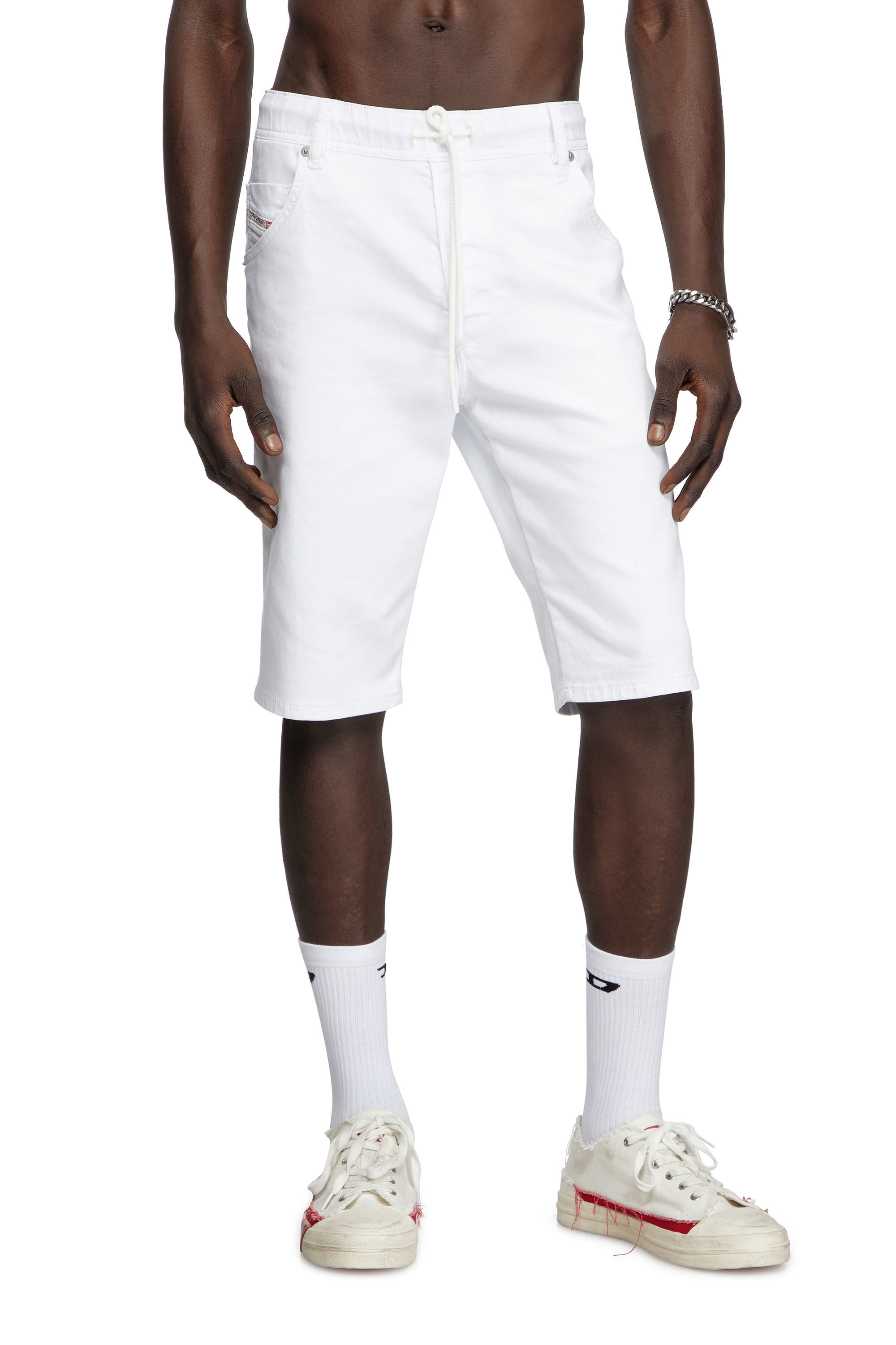 Diesel - D-KROOSHORT JOGGJEANS, Herren Shorts im Slim Fit aus einfarbigem JoggJeans®-Material in Weiß - 3