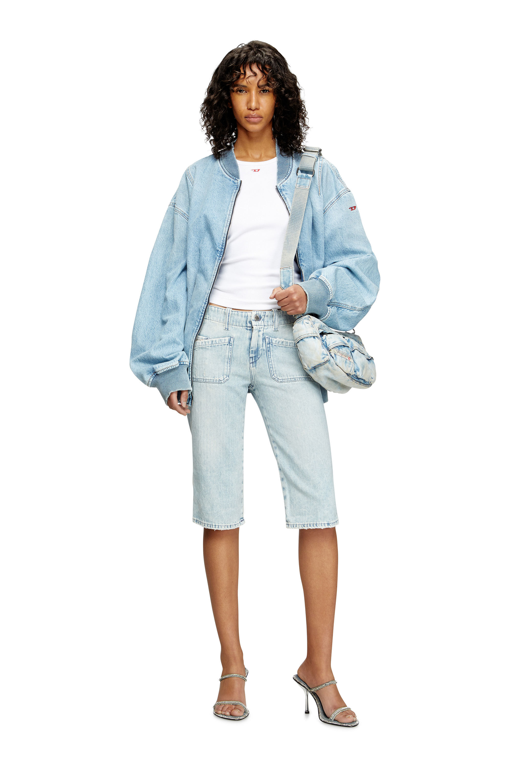 Diesel - DE-KEATE-SHORT, Damen Capri-Shorts aus Fischgrät-Denim in Hellblau - 1