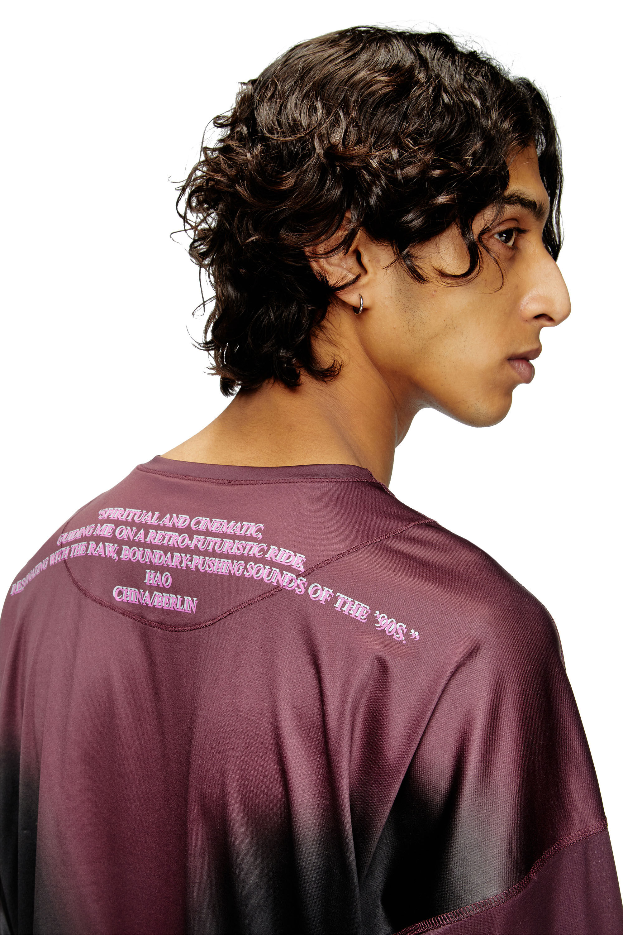 Diesel - T-OLAVI-AA, Unisex Langarm-Tech-T-Shirt aus Jersey mit Text-Print in Schwarz/Violett - 5