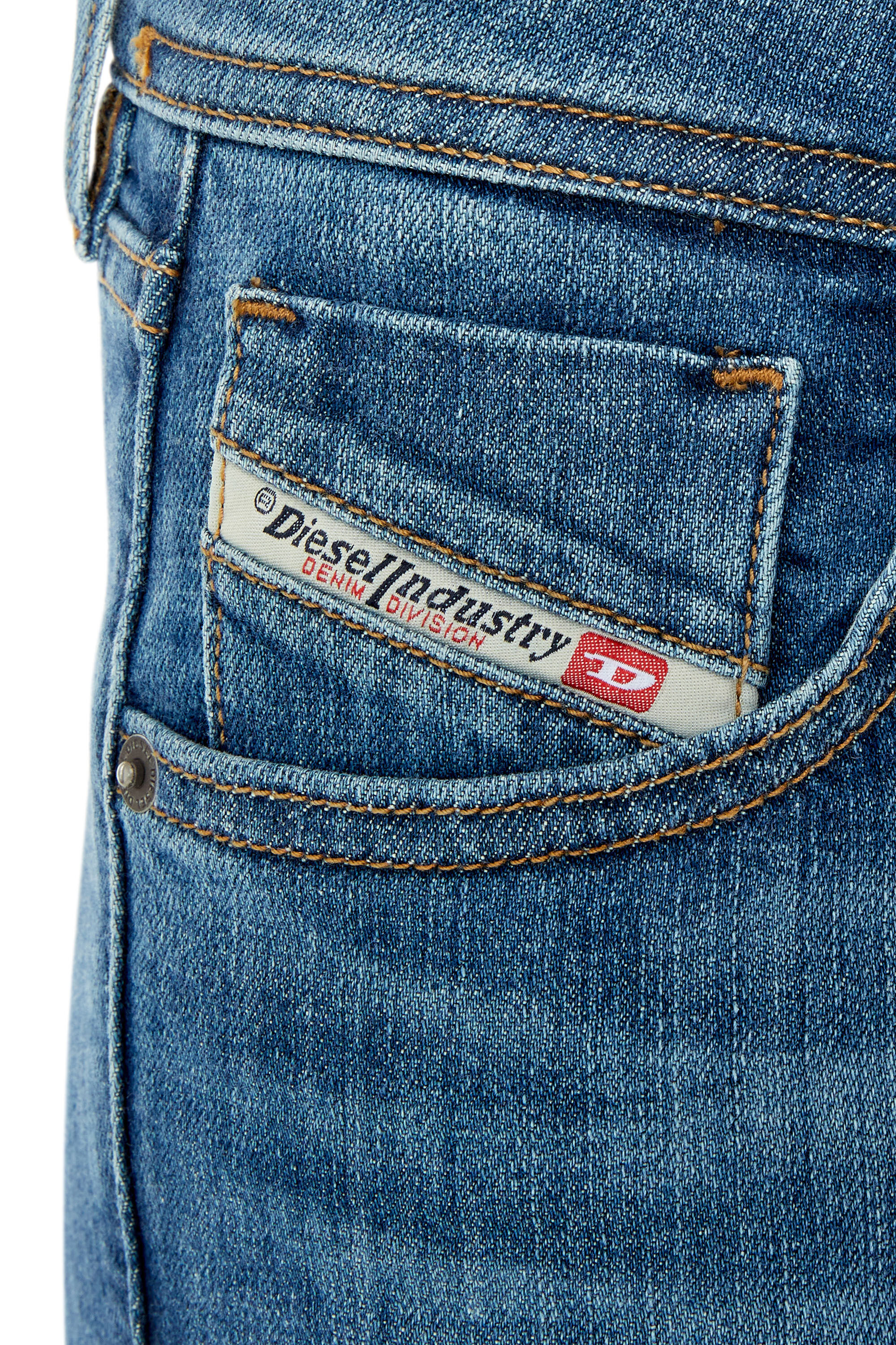Diesel - Bootcut and Flare Jeans 1969 D-Ebbey 0EKAI, Mittelblau - Image 5