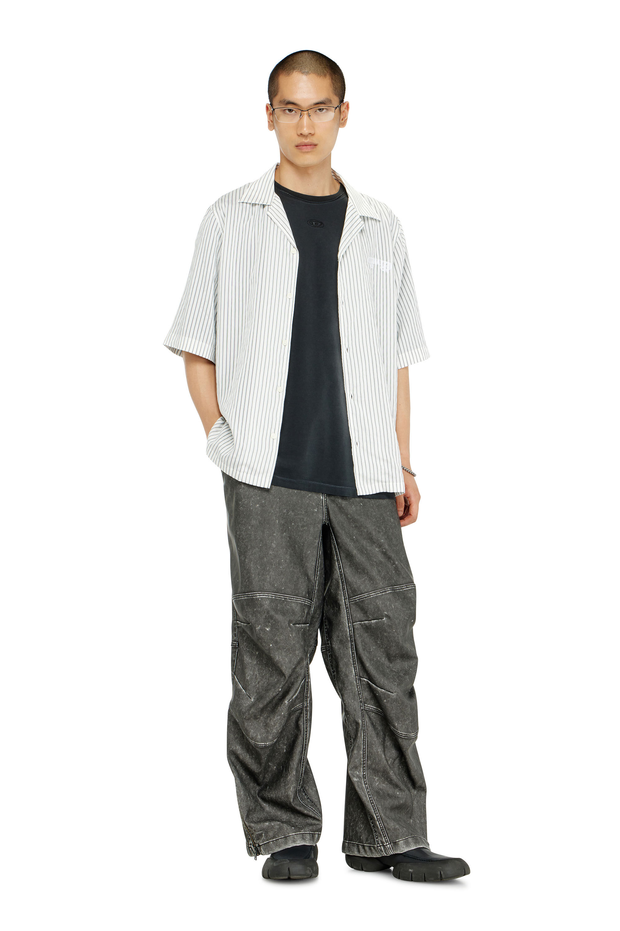 Diesel - T-POCK, Herren Verwaschenes T-Shirt mit zerrissener Brusttasche in Schwarz - 1
