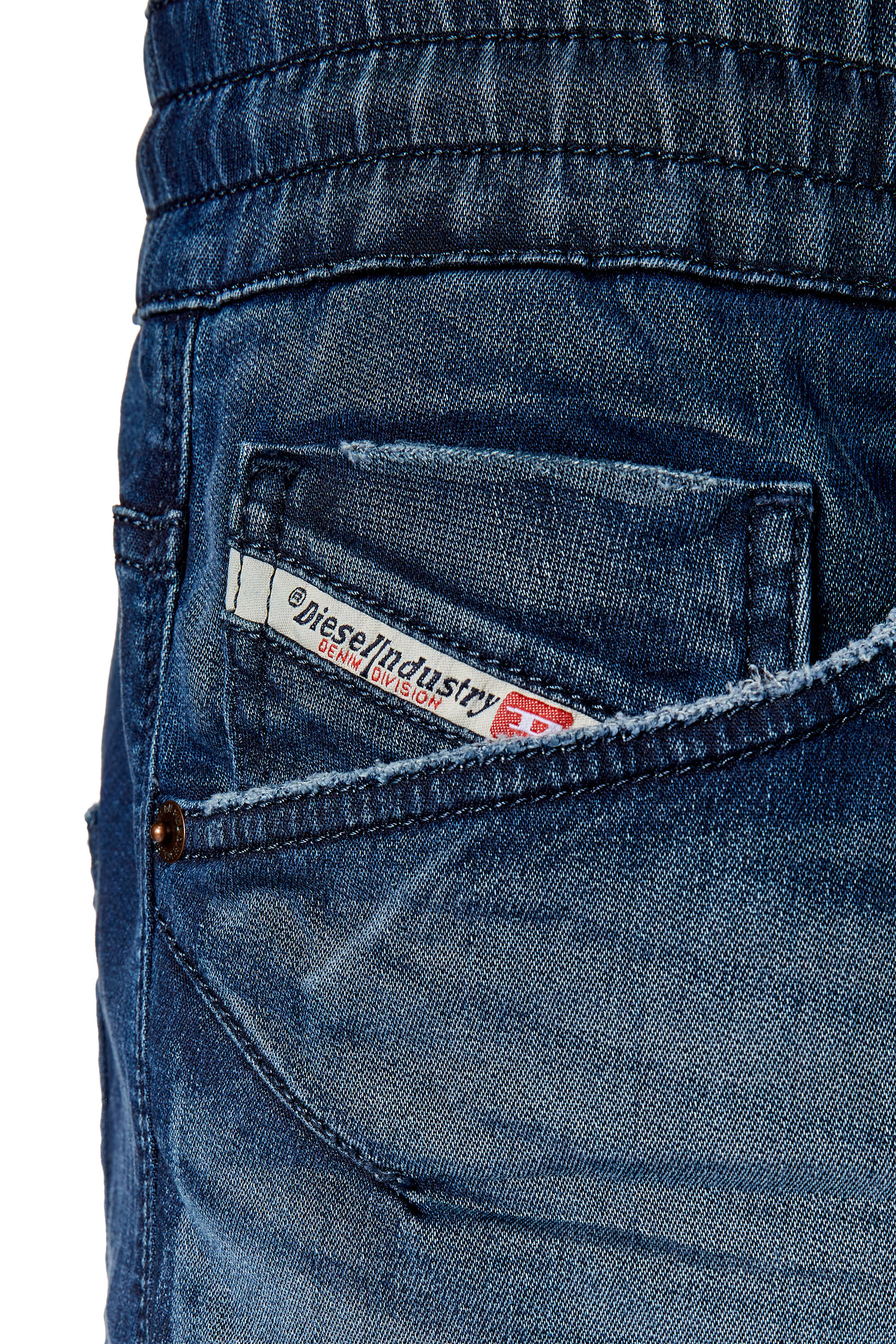 Diesel - D-Amage JoggJeans® 068DV Tapered, Dunkelblau - Image 5