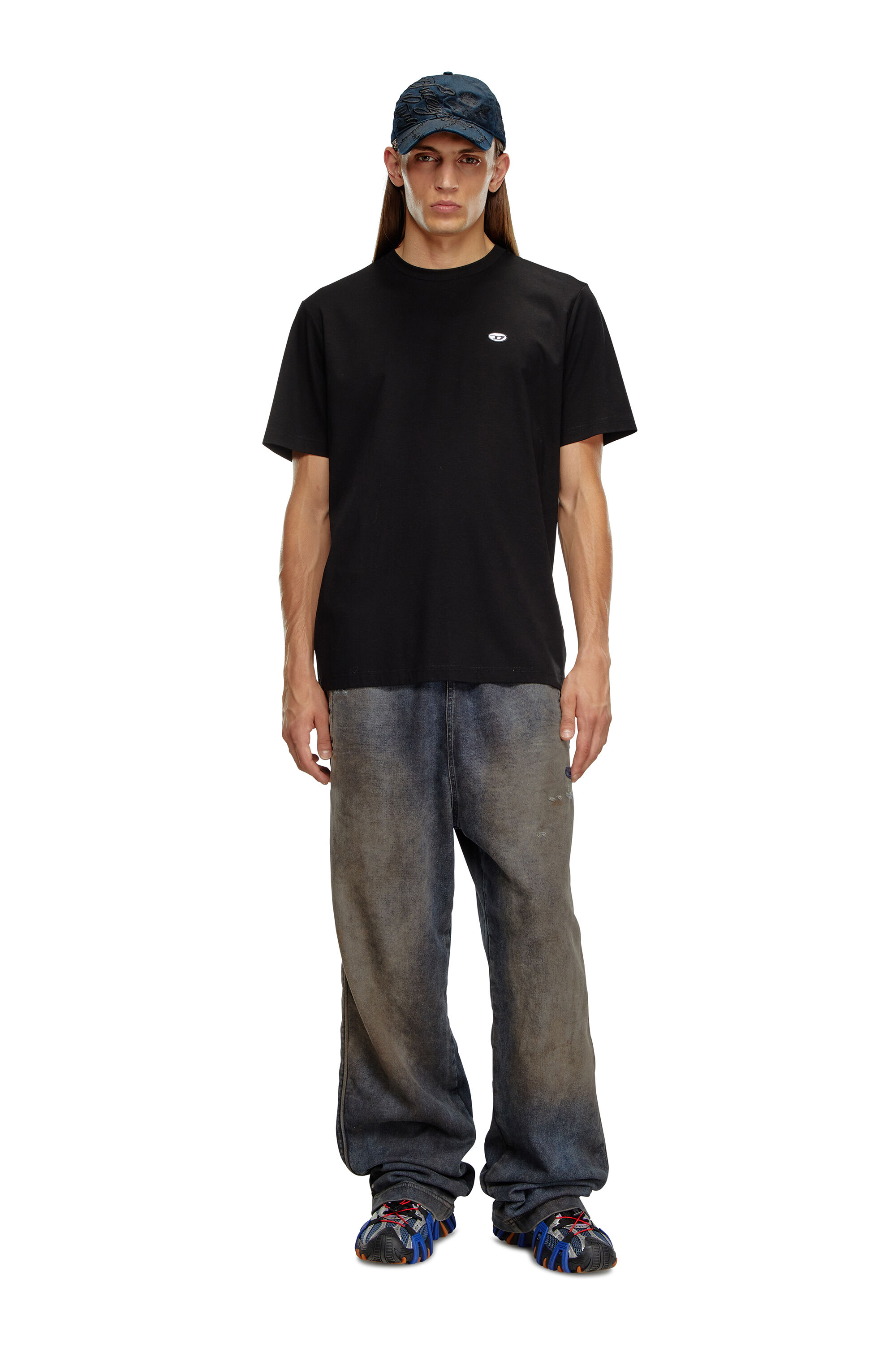 Diesel - T-JUST-DOVAL-PJ, Herren T-Shirt mit oval D-Patch in Schwarz - 1