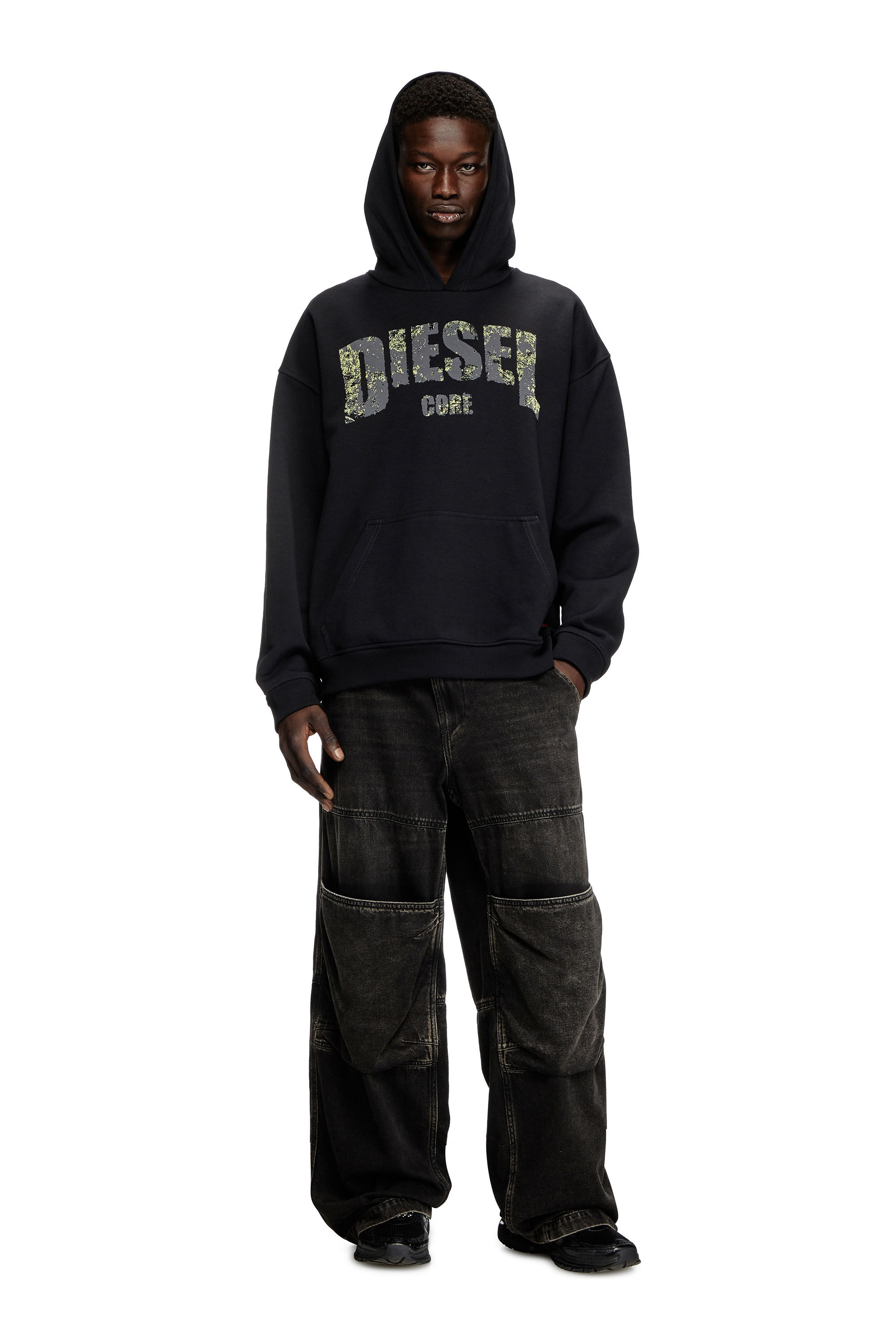 Diesel - S-BOXT-HOOD-R13, Herren Hoodie mit Logo-Print in Destroyed-Optik in Schwarz - 1
