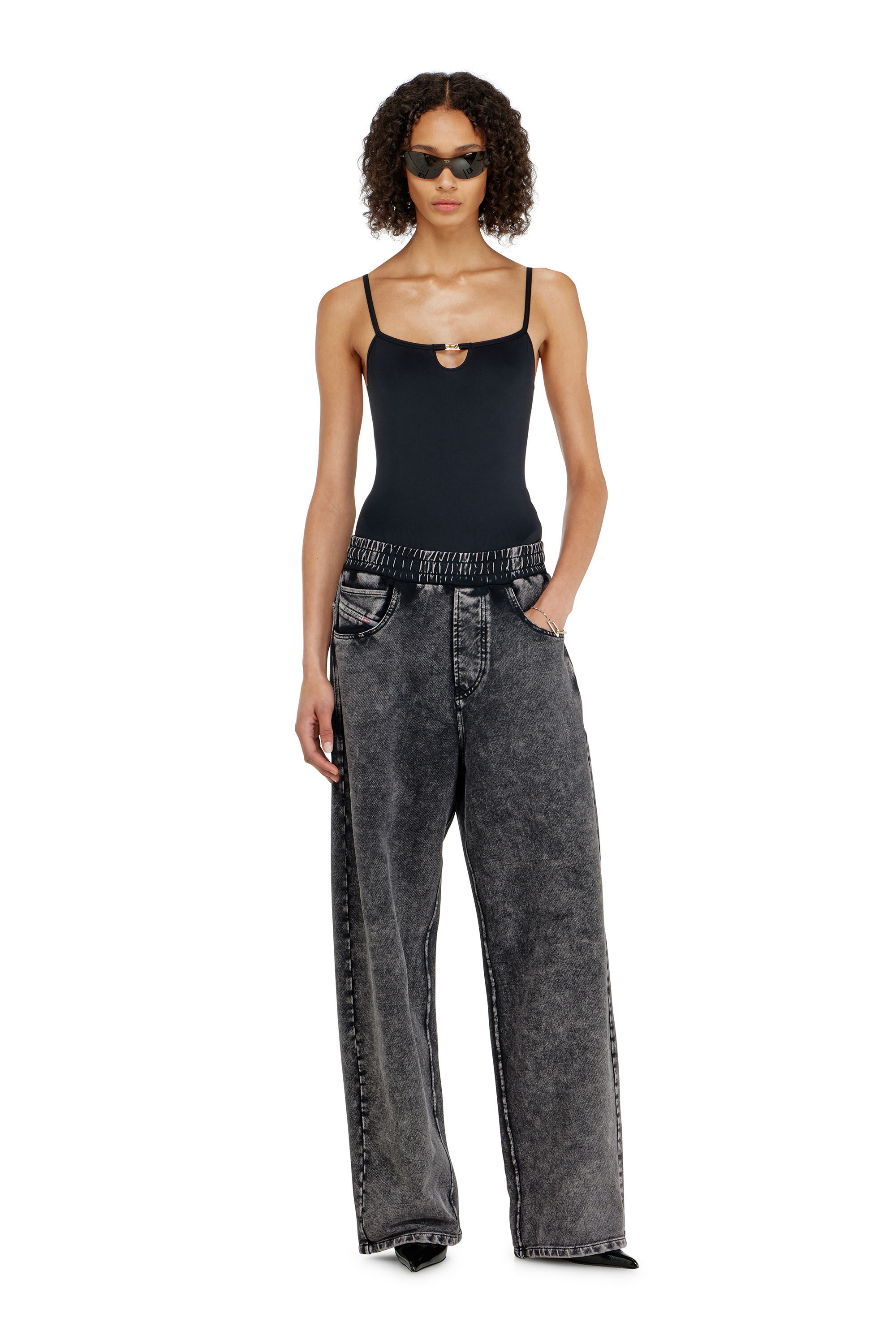 Diesel - KIARA-UTLT, Damen Nylon-Body mit Cut-out und Metall-Oval D in null - 5