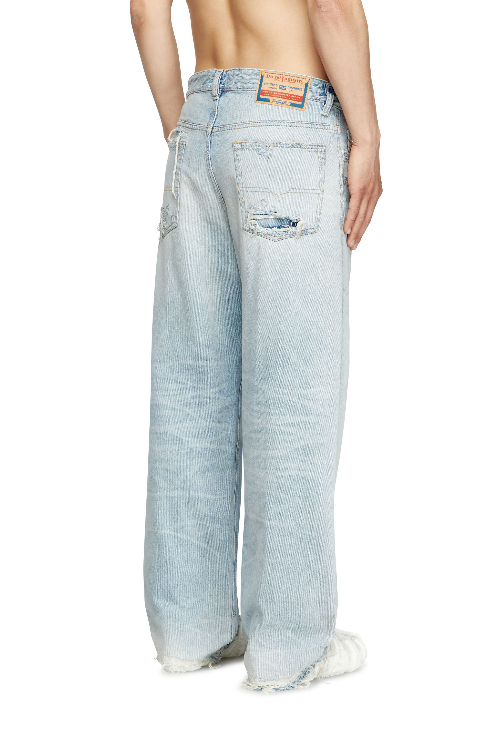 Diesel - Herren Relaxed Jeans 2001 D-Macro 09M53, Hellblau - 4