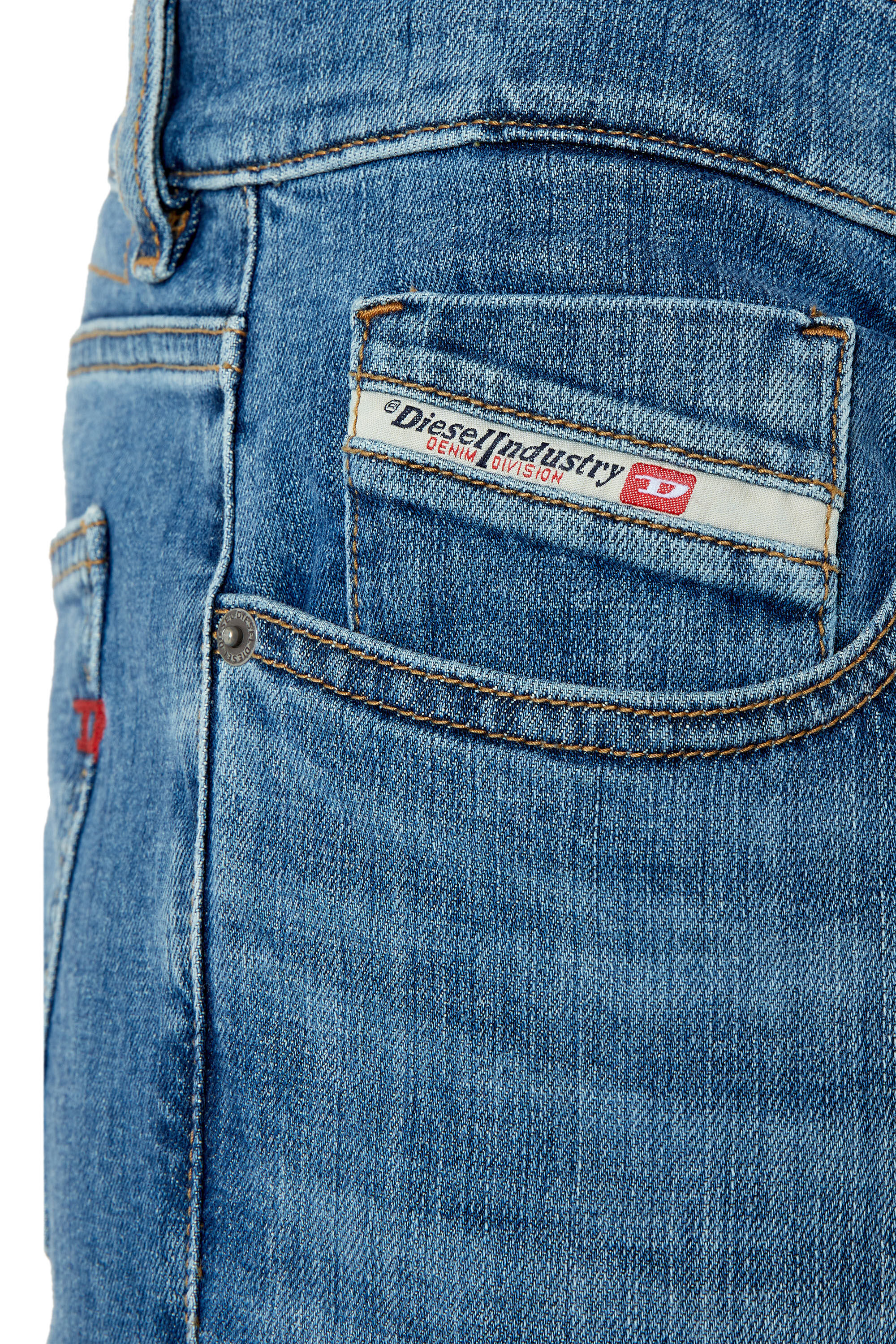 Diesel - 2019 D-Strukt 0EKAI Slim Jeans, Mittelblau - Image 5