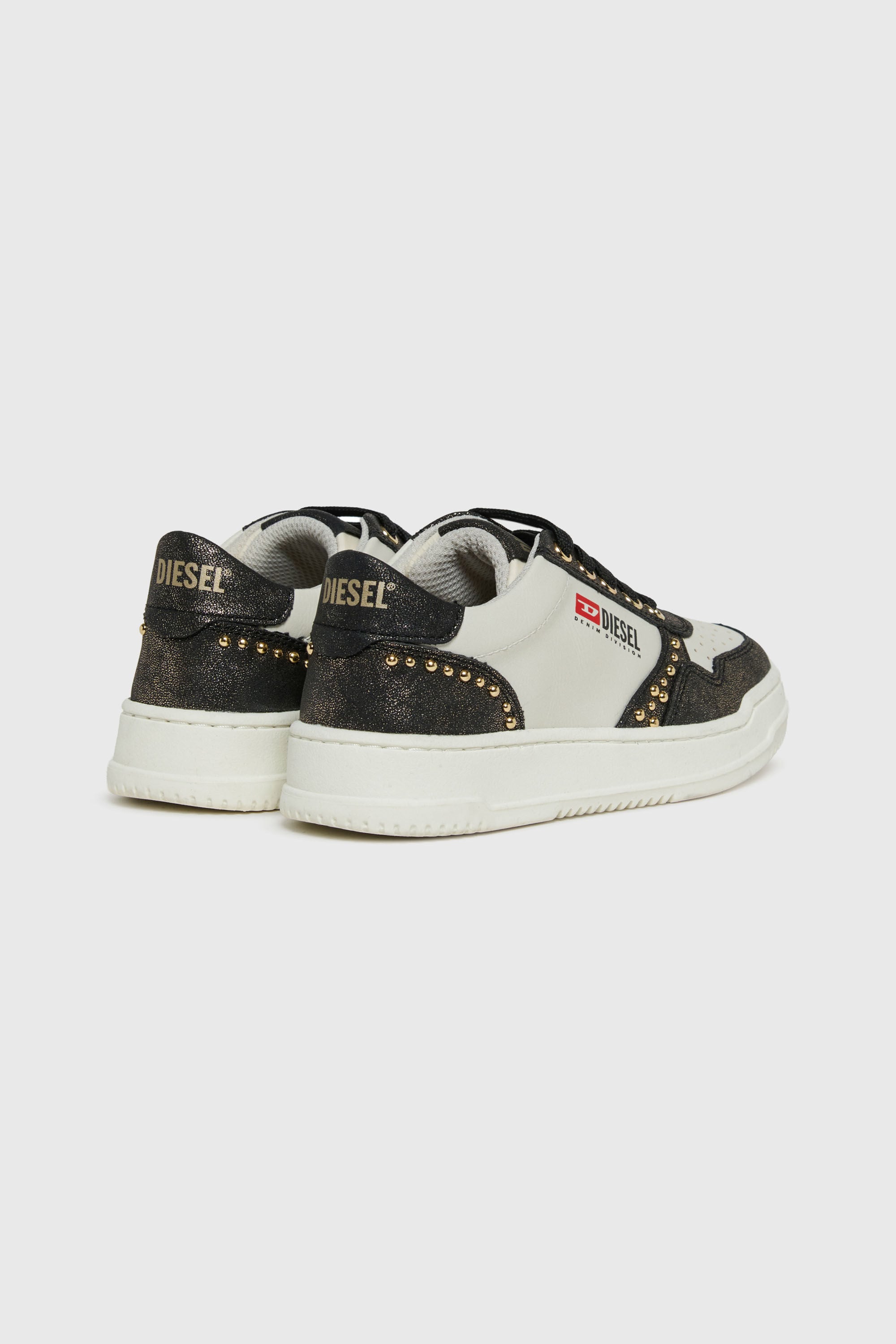 Diesel - S-CASCOUNT-STUDS, Unisex S-Cascount - Durchbrochene Sneakers mit Nieten in Schwarz/Weiss - 3