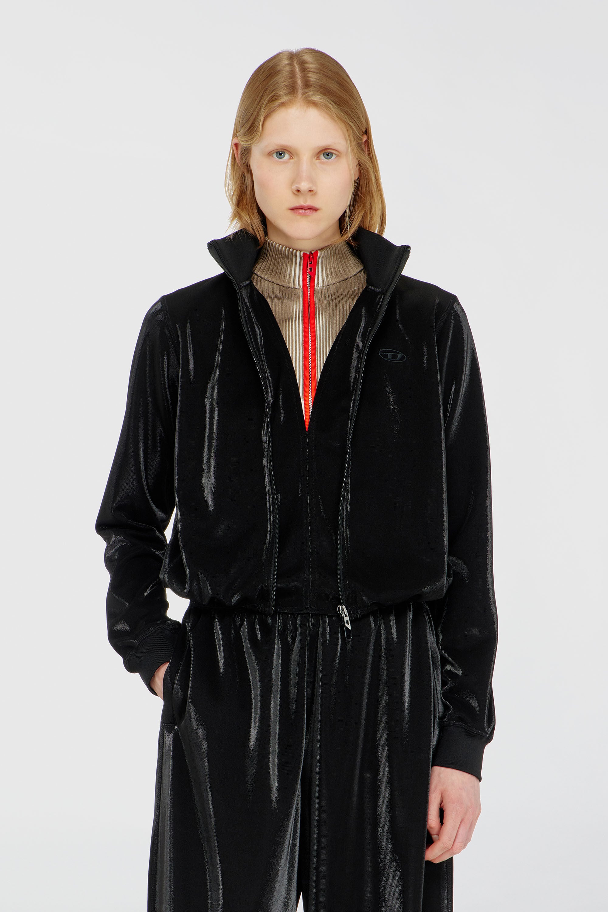 Diesel - F-ROSY, Damen Sweatshirt mit gl&auml;nzendem Piquet-Effekt und Rei&szlig;verschluss in Schwarz - 3