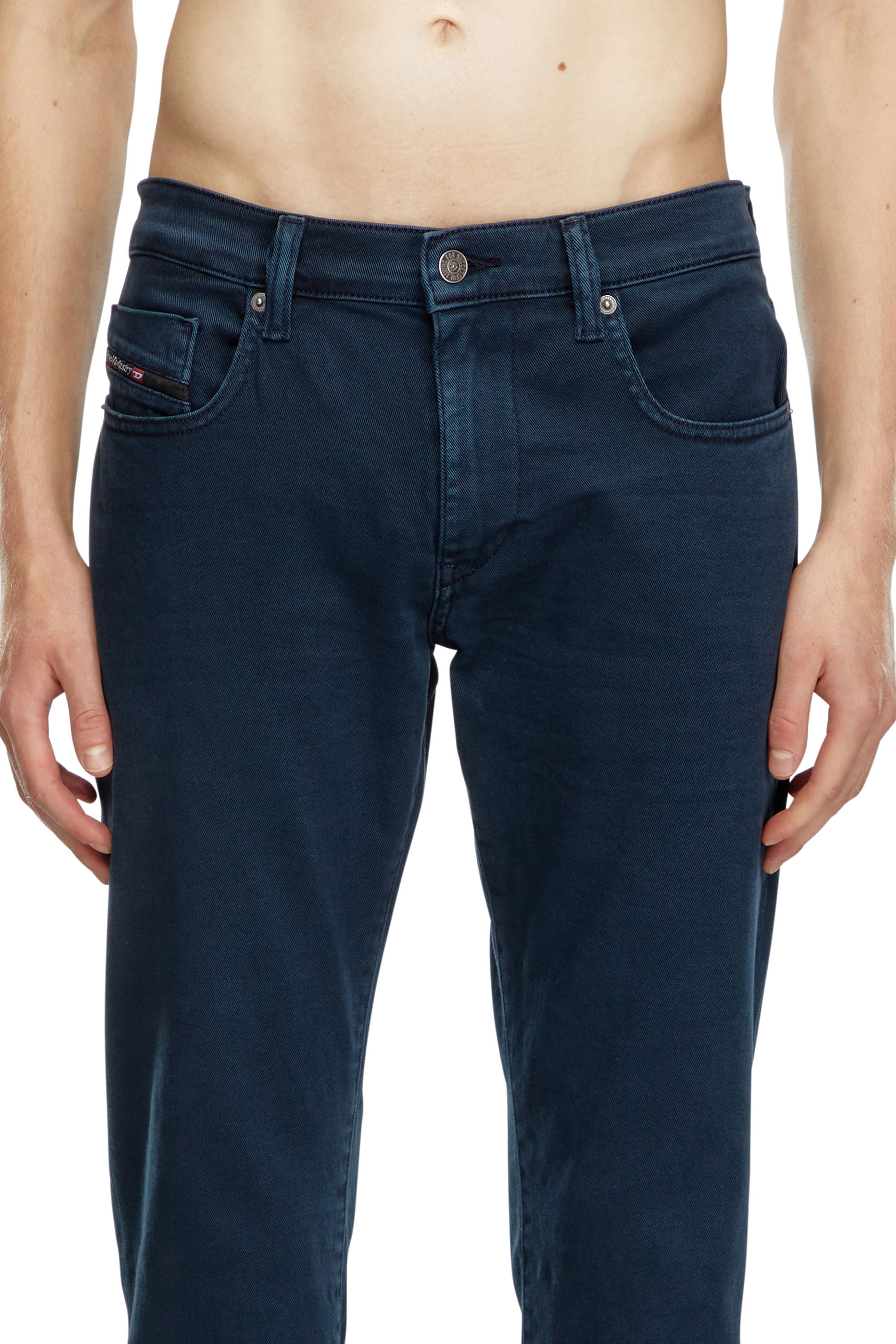 Diesel - 2019 D-Strukt 0QWTY Slim Jeans, Mittelblau - Image 6