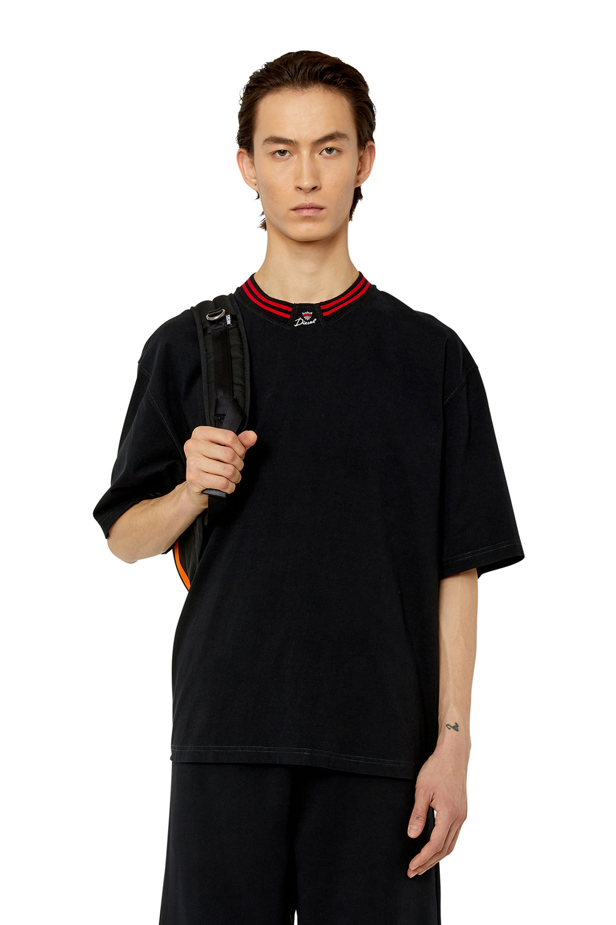 Diesel - T-KROWN, Herren T-Shirt mit Logo-Kragen in Schwarz - 3