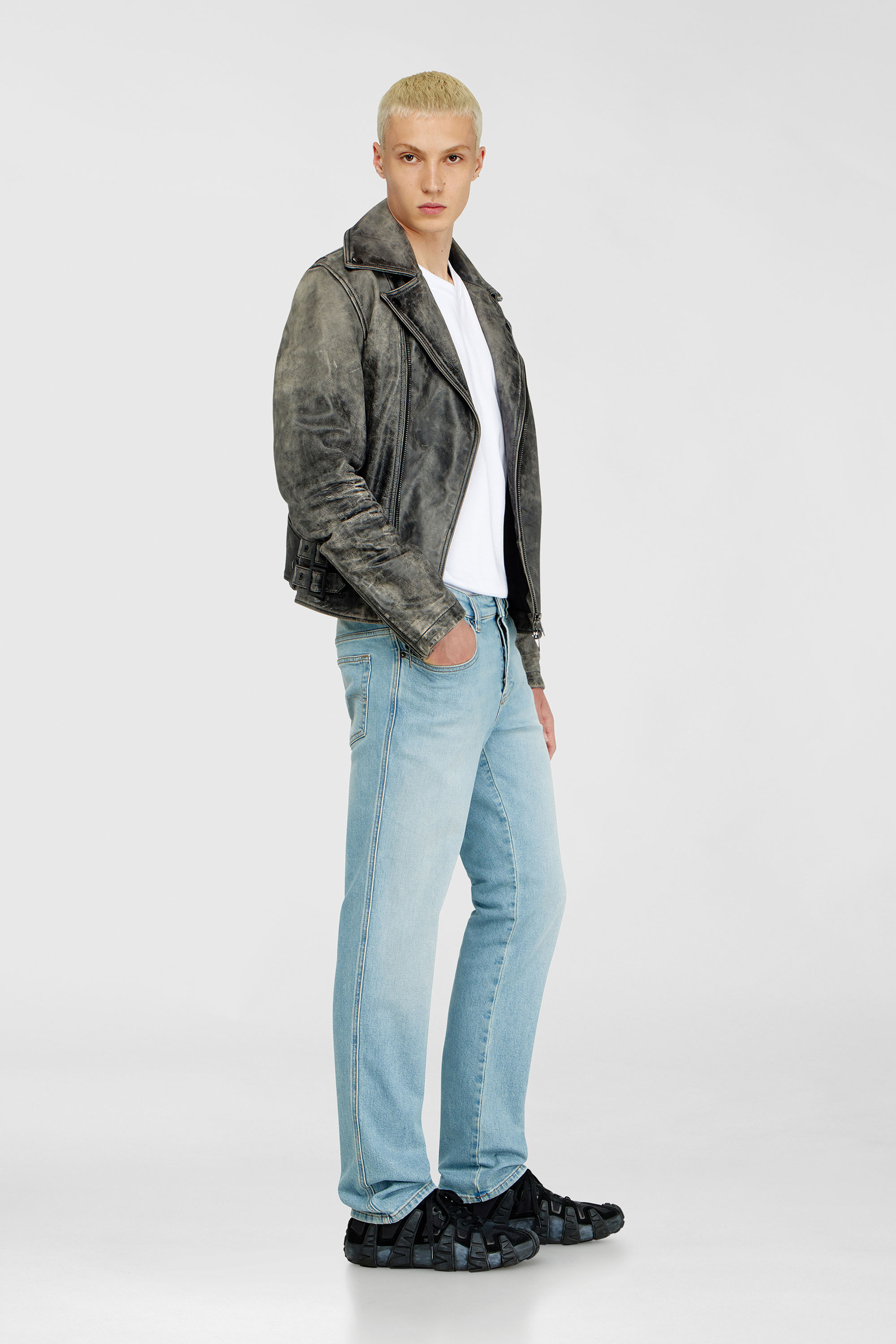 Diesel - Herren Slim Jeans 1993 D-Vyl 0HDBI, Hellblau - 2