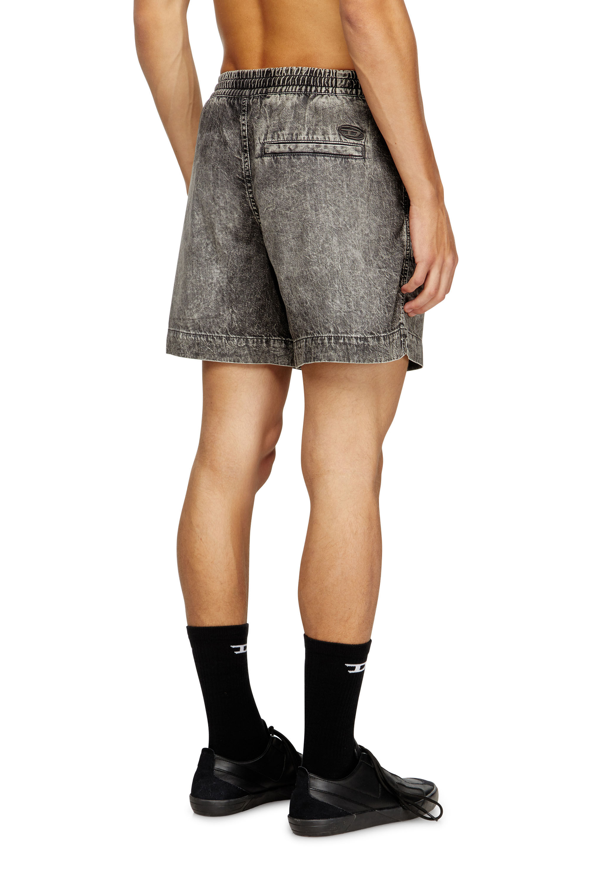 Diesel - D-TENNI-S1, Unisex Shorts aus marmoriertem Denim in Schwarz - 2