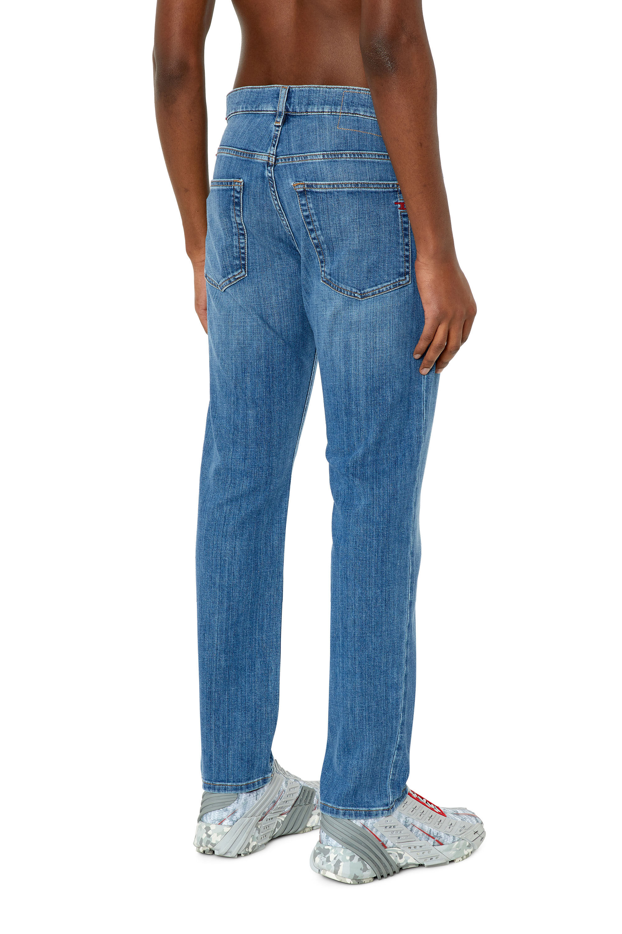 Diesel - 2006 D-Fining 0EKAI Tapered Jeans, Mittelblau - Image 4