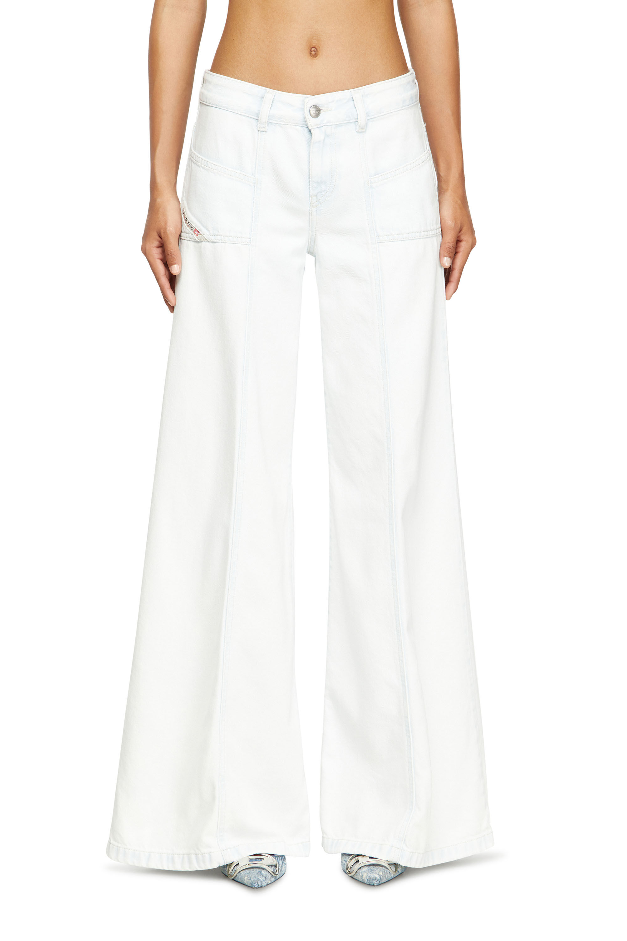 Diesel - Damen Flare Jeans D-Akii 09M08, Weiß - 3